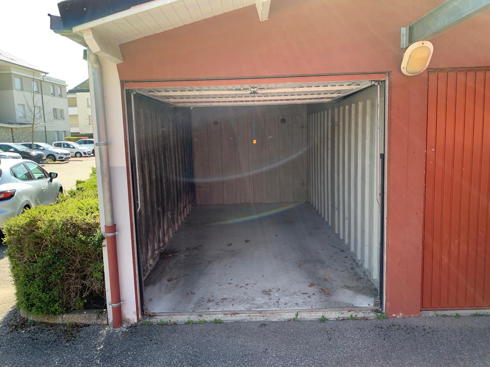 Garage à louer proche Chambéry