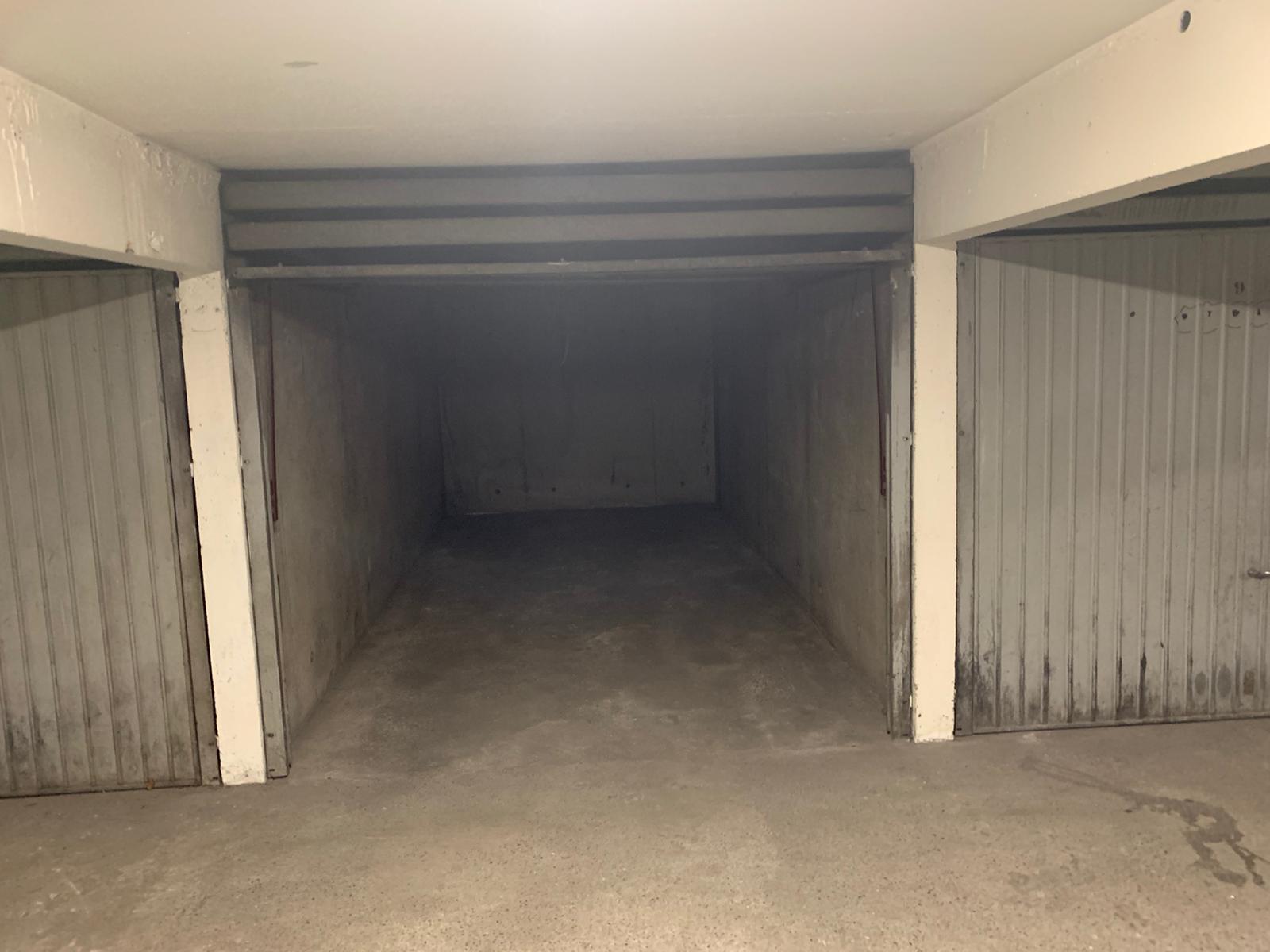 Garage à la location en sous-sol