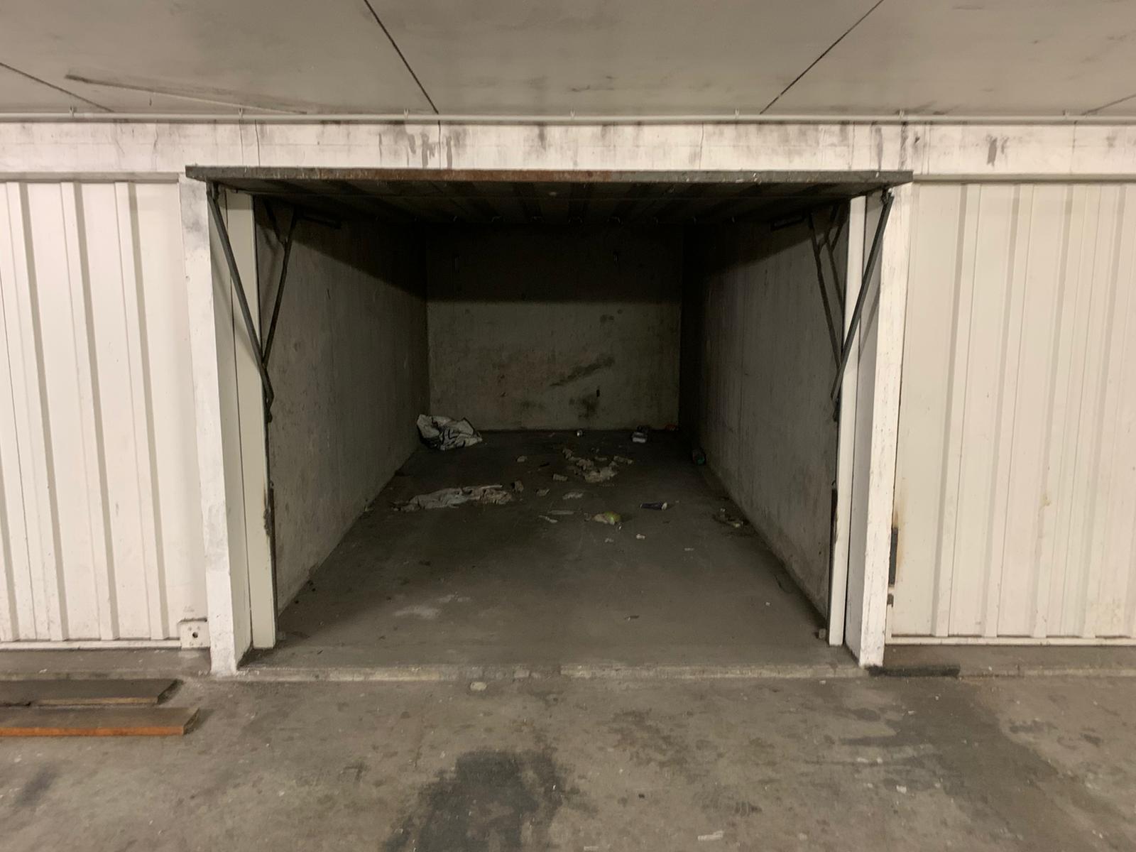 Location garage : Garage de 14m² à La