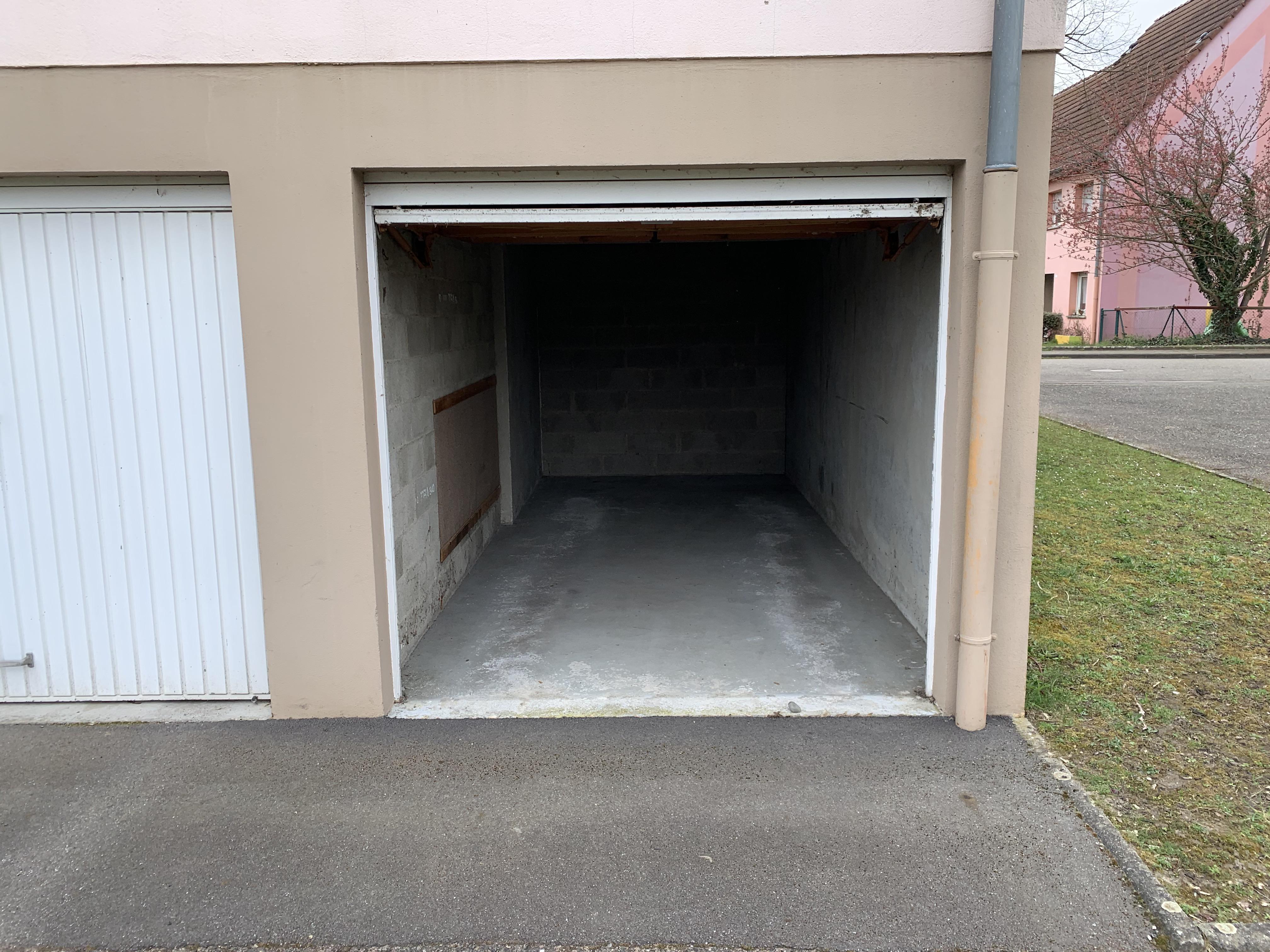 Garage 12m² à louer Strasbourg