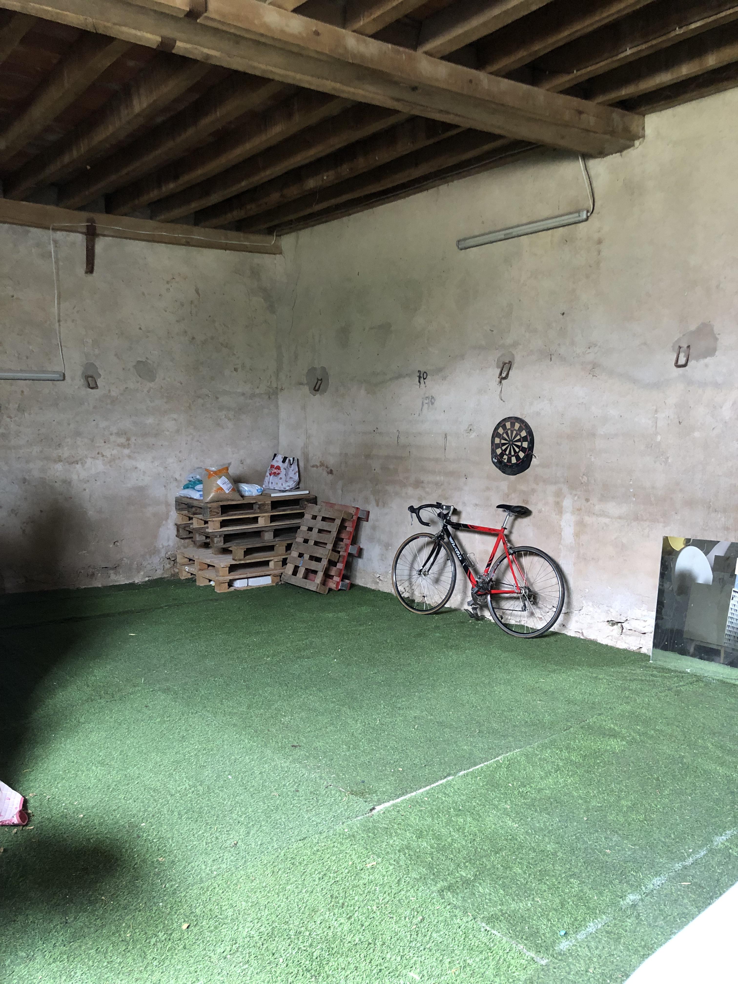 Garage fermé de 55m²