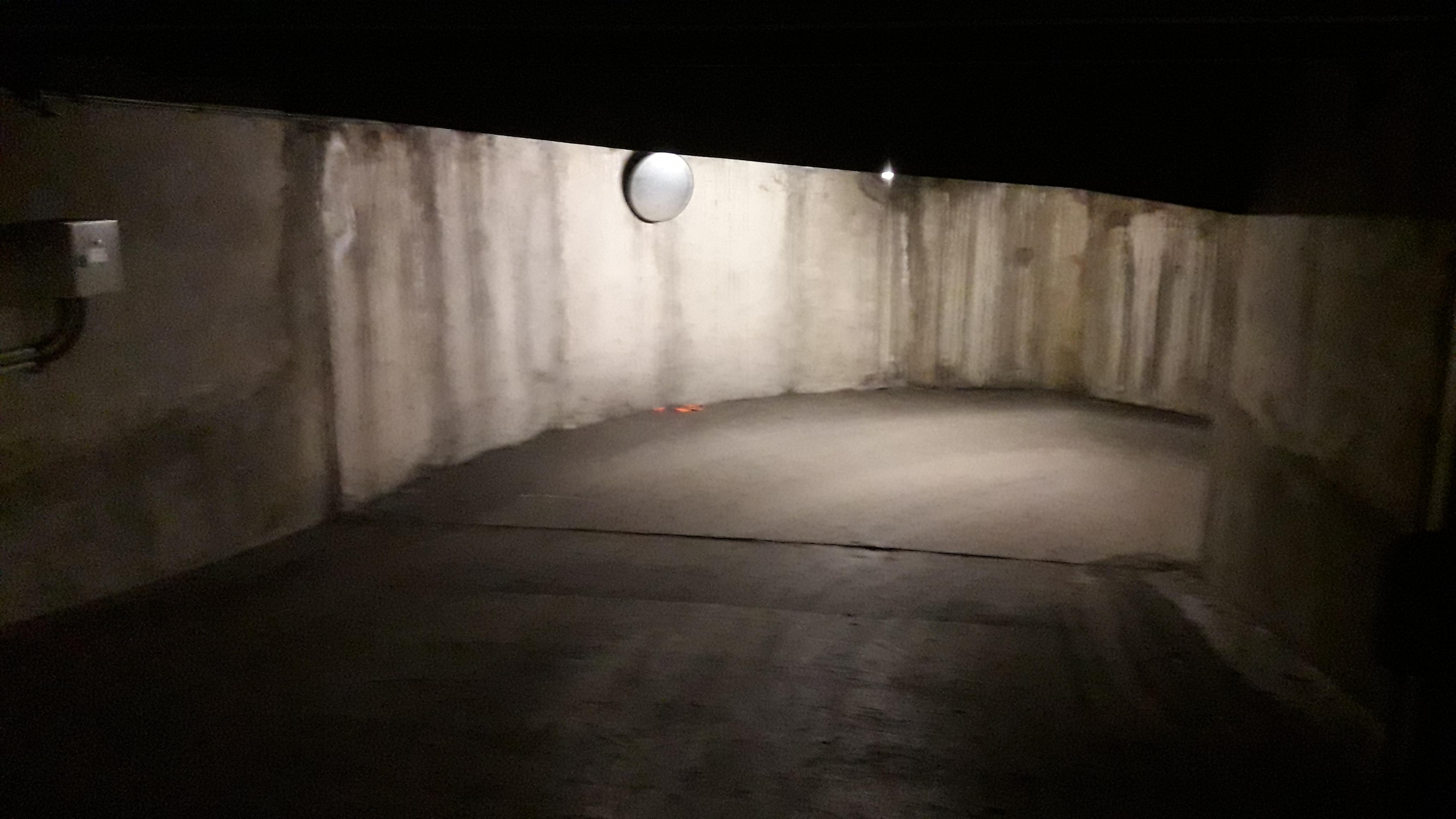 Garage fermé / Oullins / Proche de la