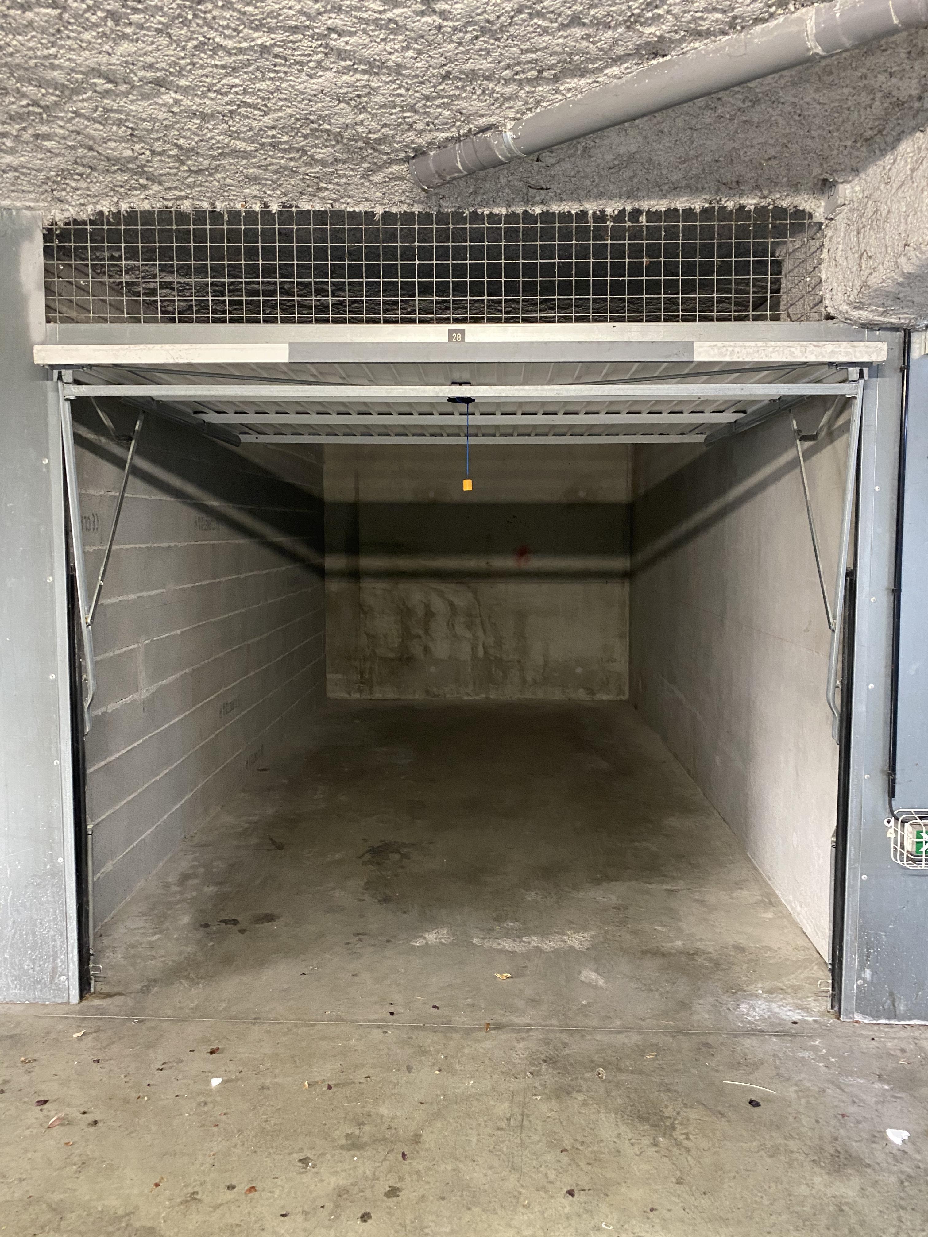 INTRA - Location box fermé Toulouse 31500