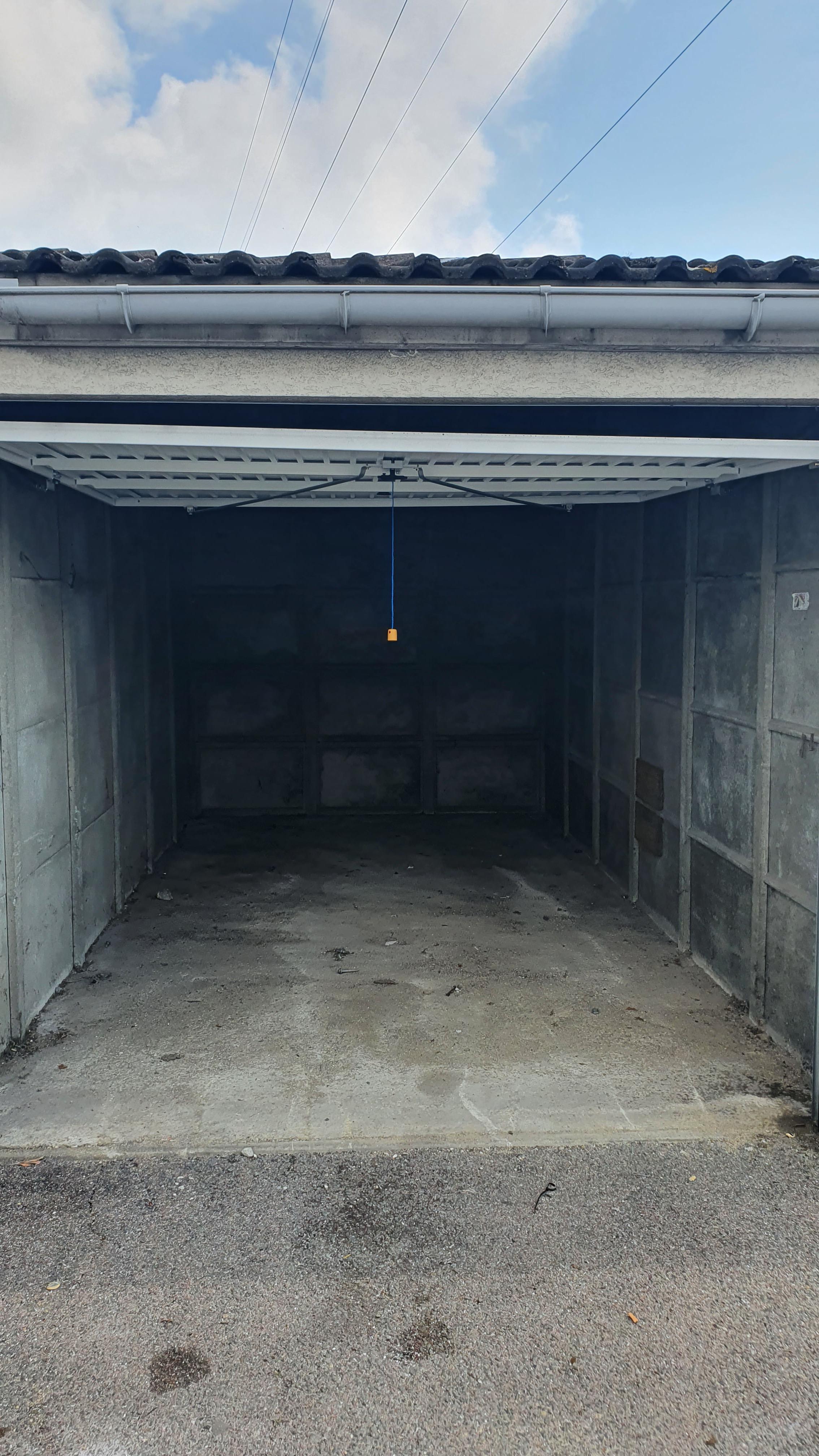 Location box Neuilly : stockage ou parking