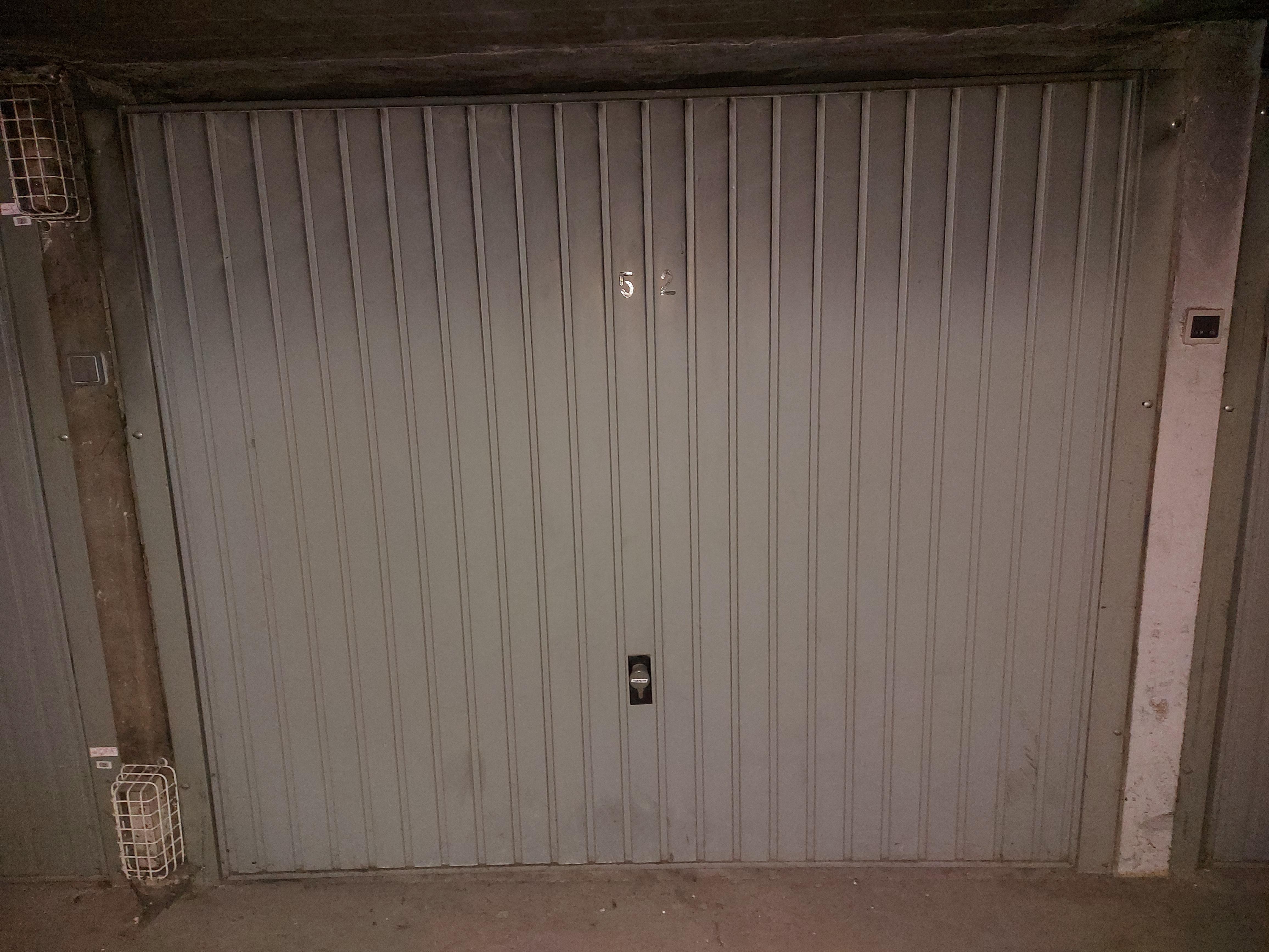 Location d'un box fermé pour parking