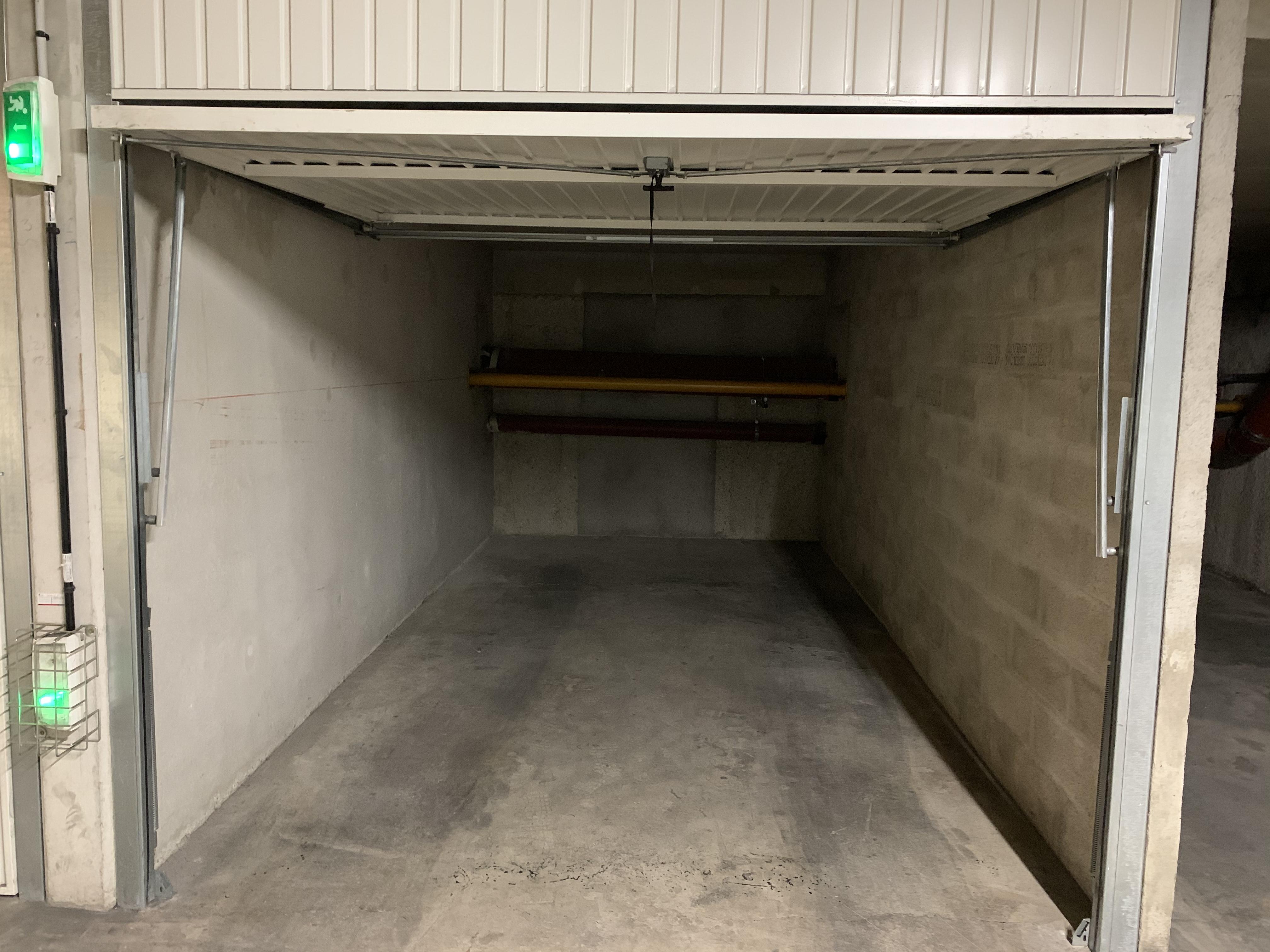 Garage / Parking à louer à Marseille en