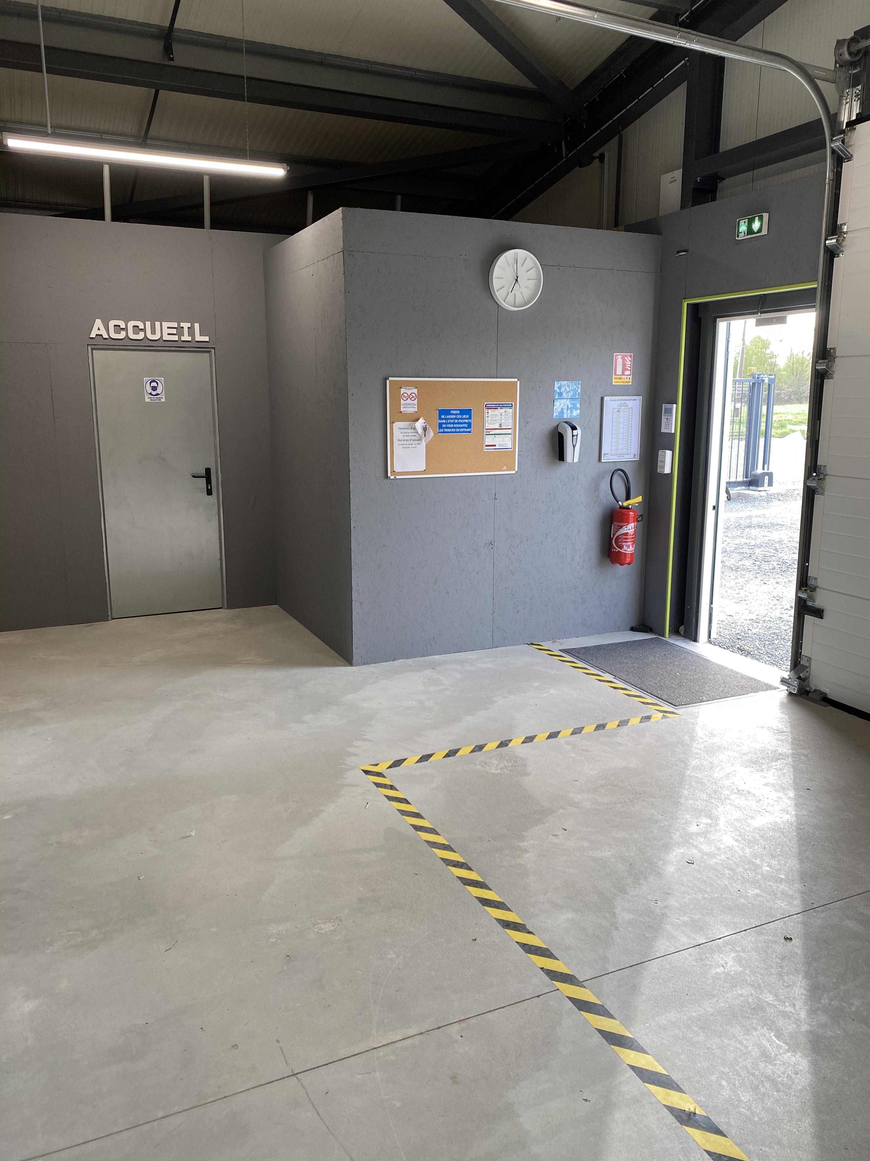 Box de self stockage / garde meuble de