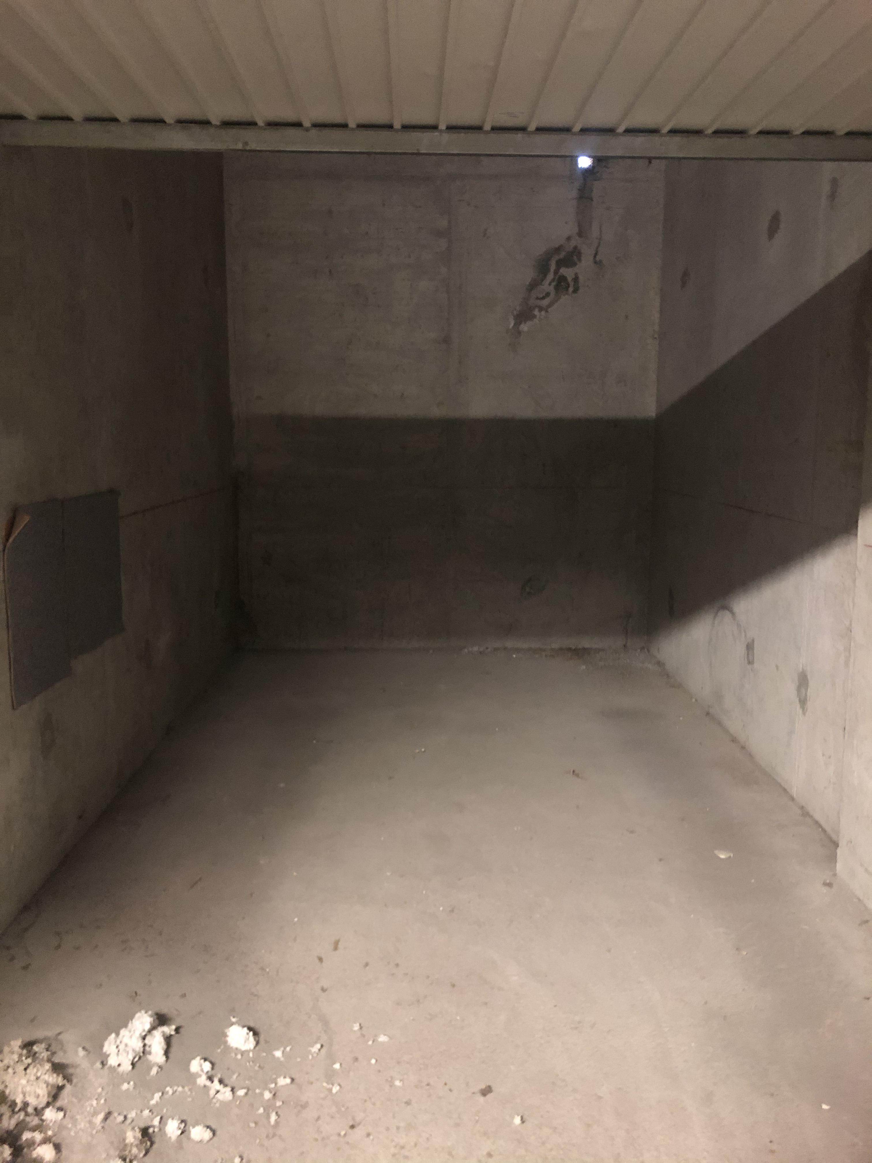 A louer / Garage stationnement / Echirolles