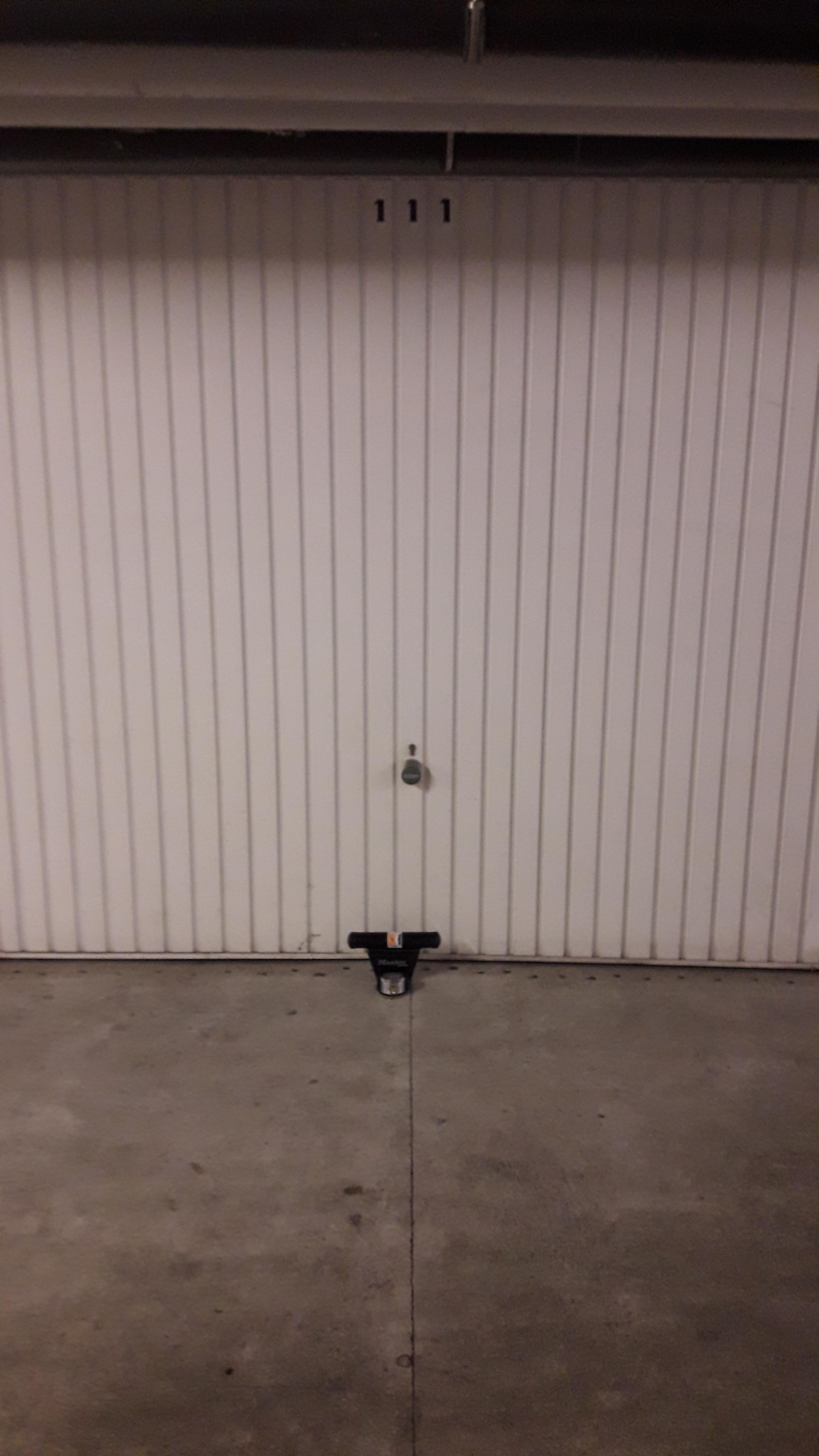 Double garage en sous-sol / Mairie de Givors