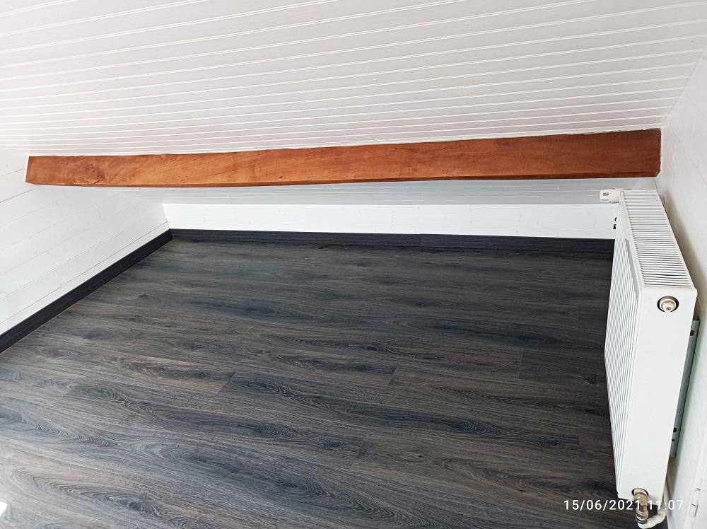Debarras a louer au 2eme étage d'une maison
