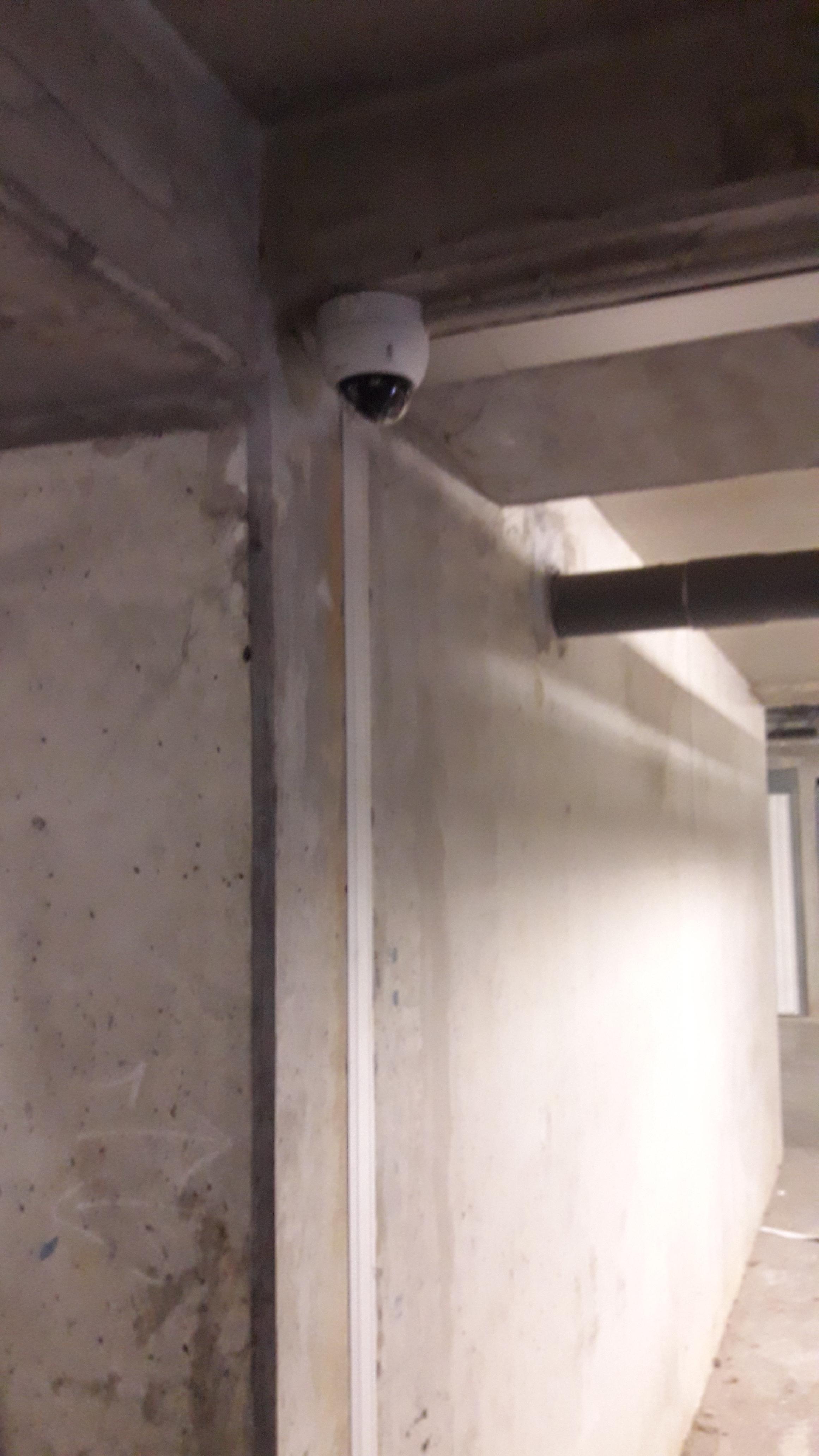 Garage fermé en sous-sol / Vénissieux