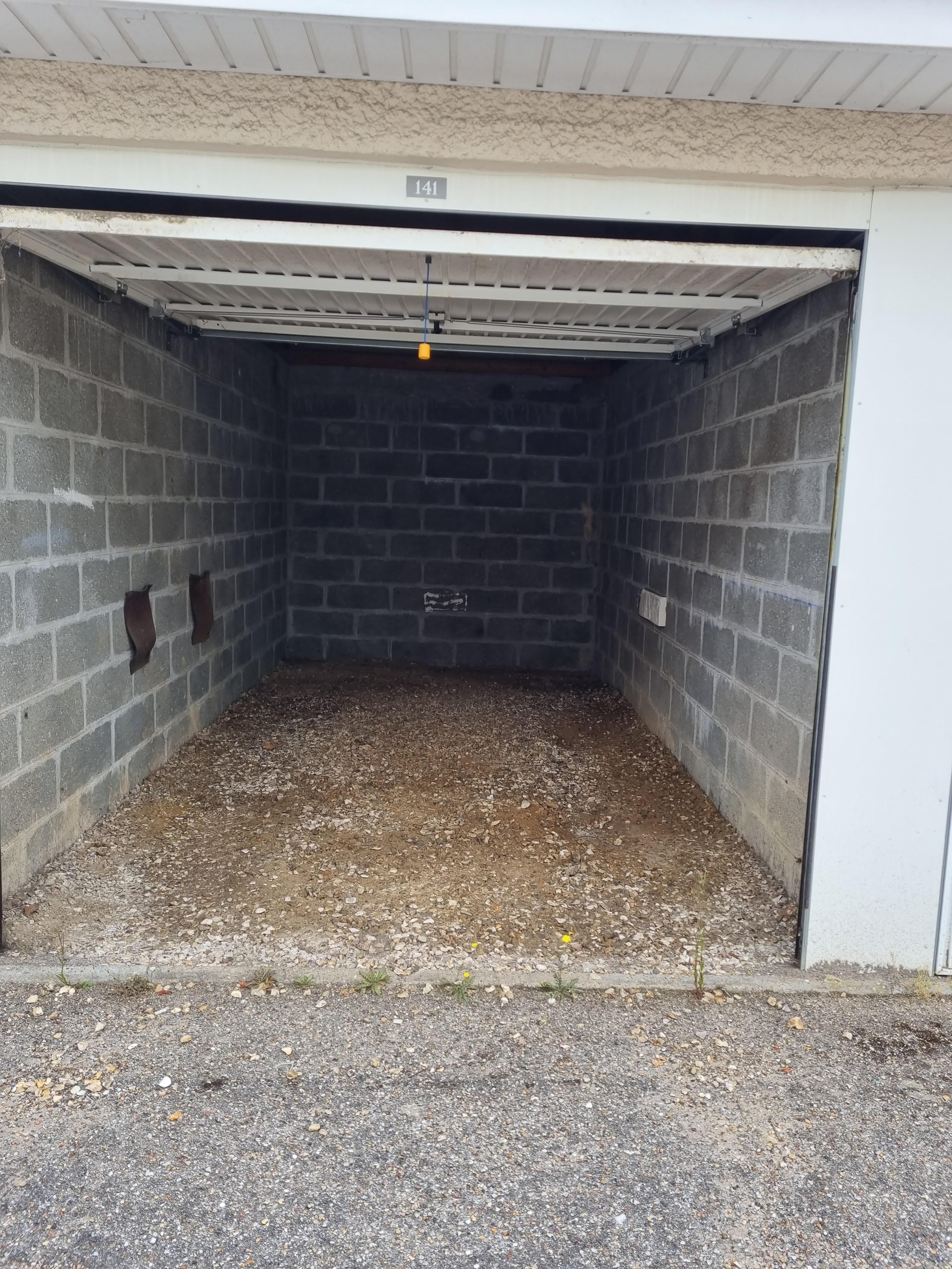 Box RDC Yvetot : 15m² stockage ou parking