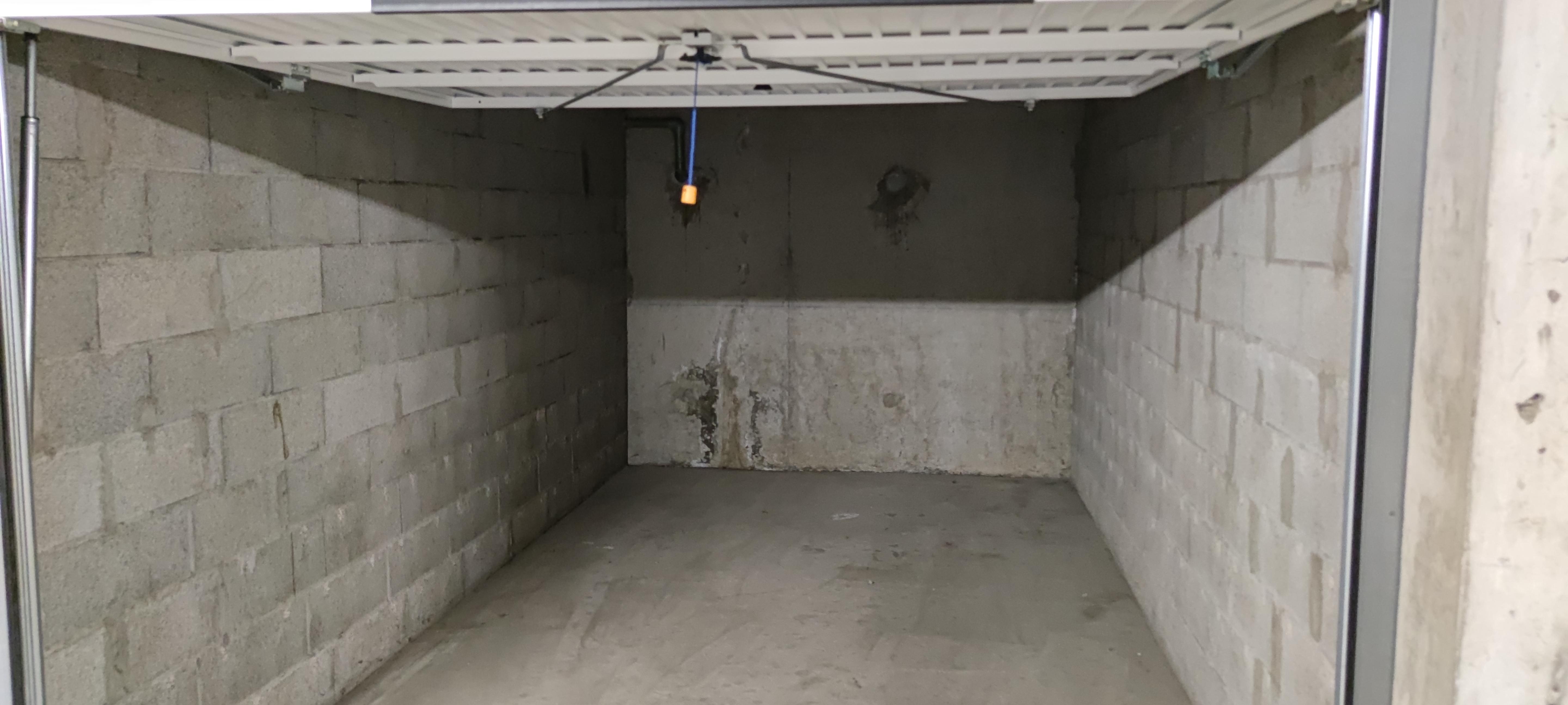 Garage en sous-sol sécurisé à Valence de 12m²