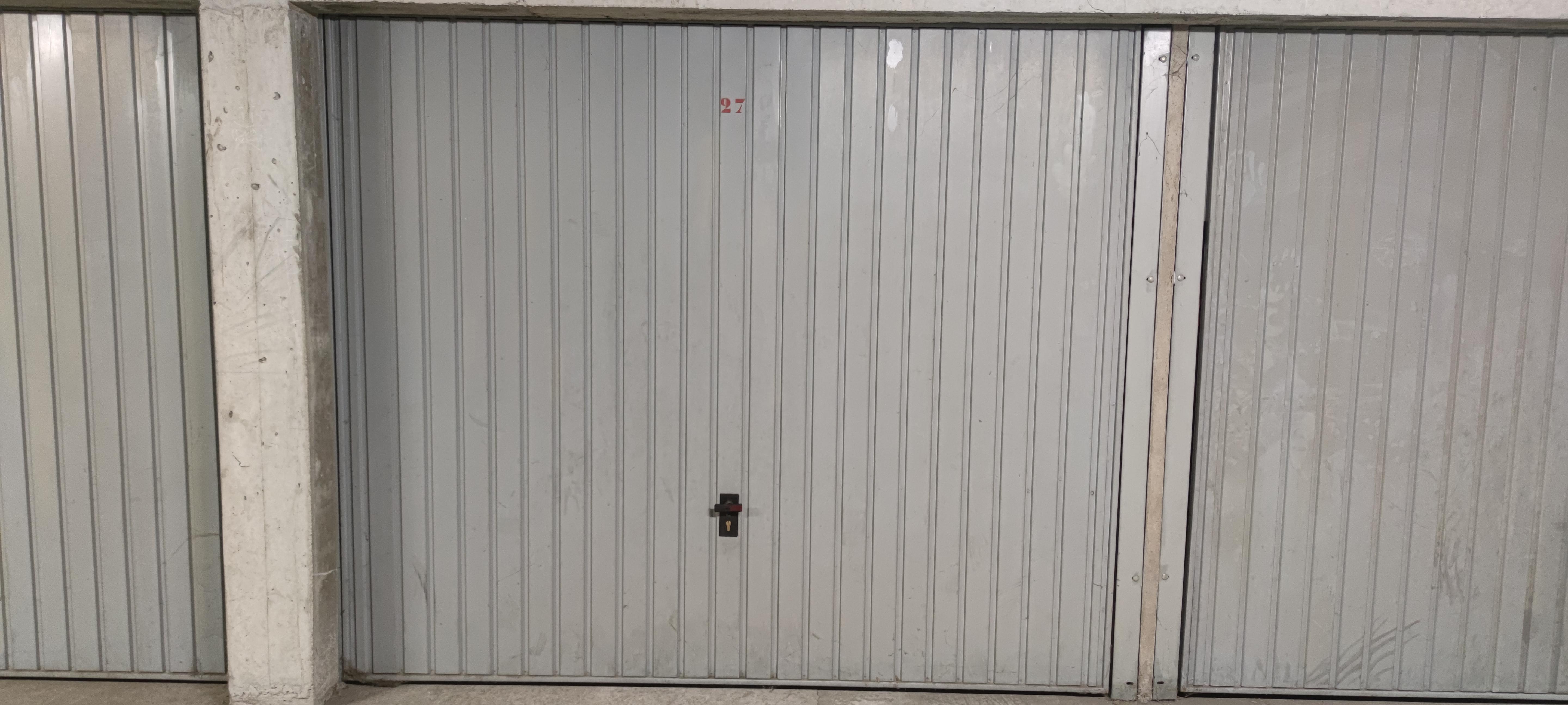Garage en sous-sol sécurisé à Valence