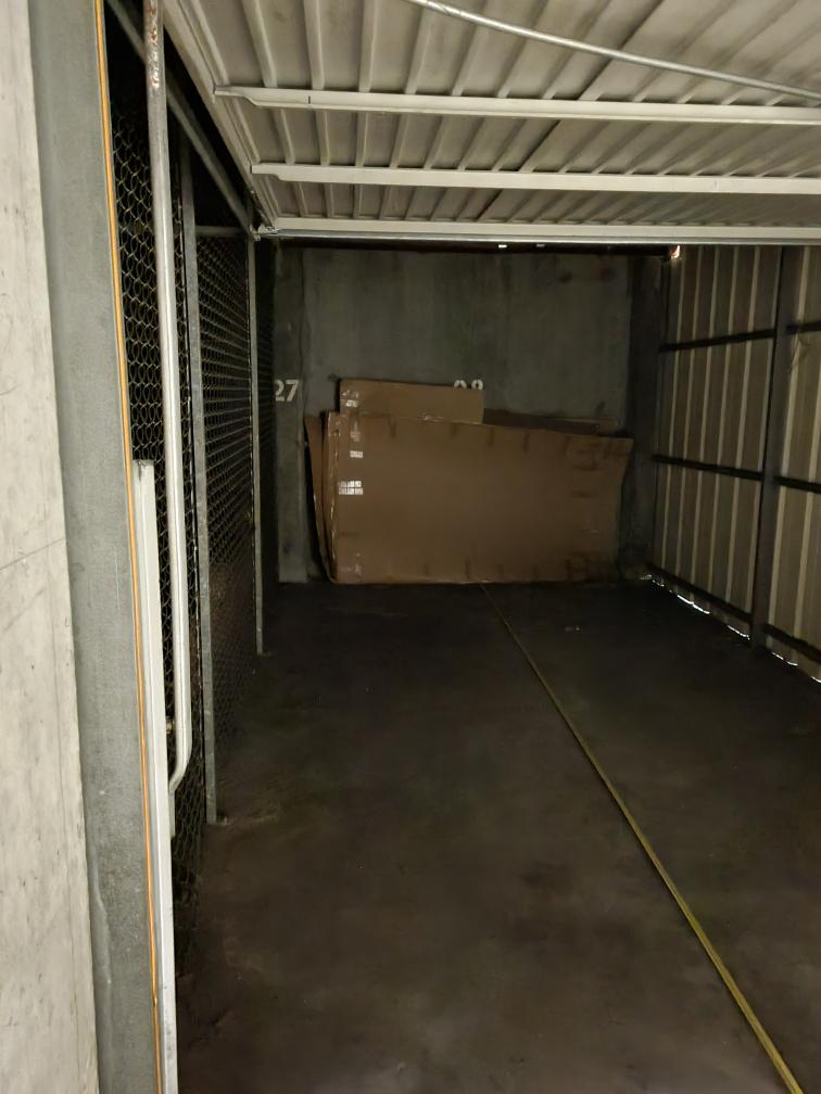 Garage fermé sous sol Lillebonne 14m2