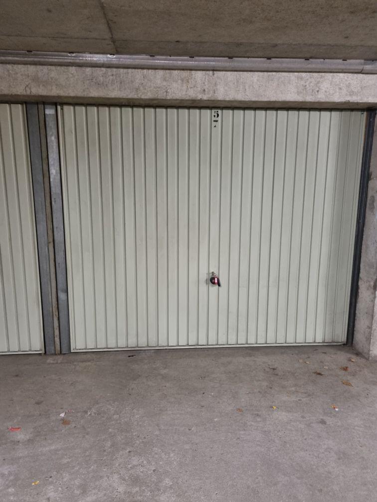 Location : garage / parking fermé Yvetot