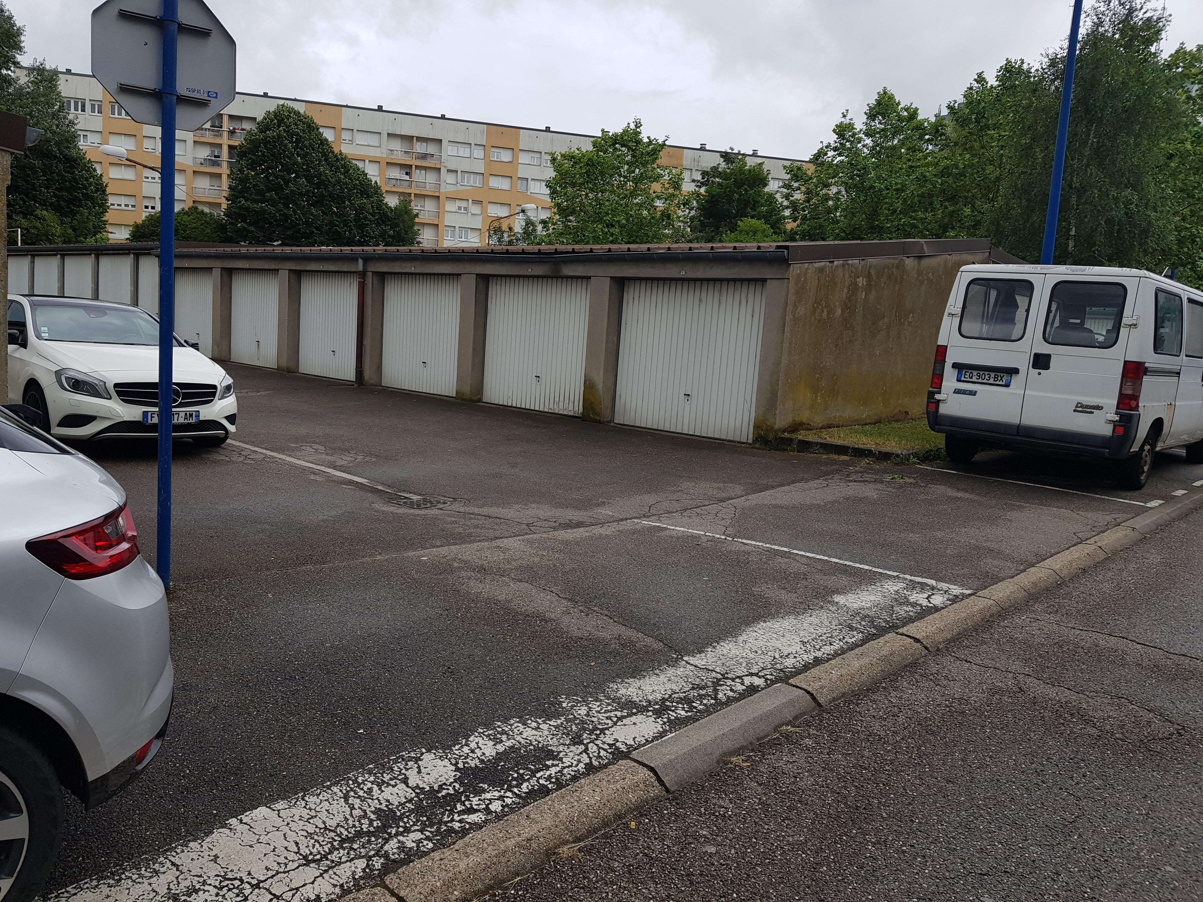 Garage RDC Yutz : stockage ou parking