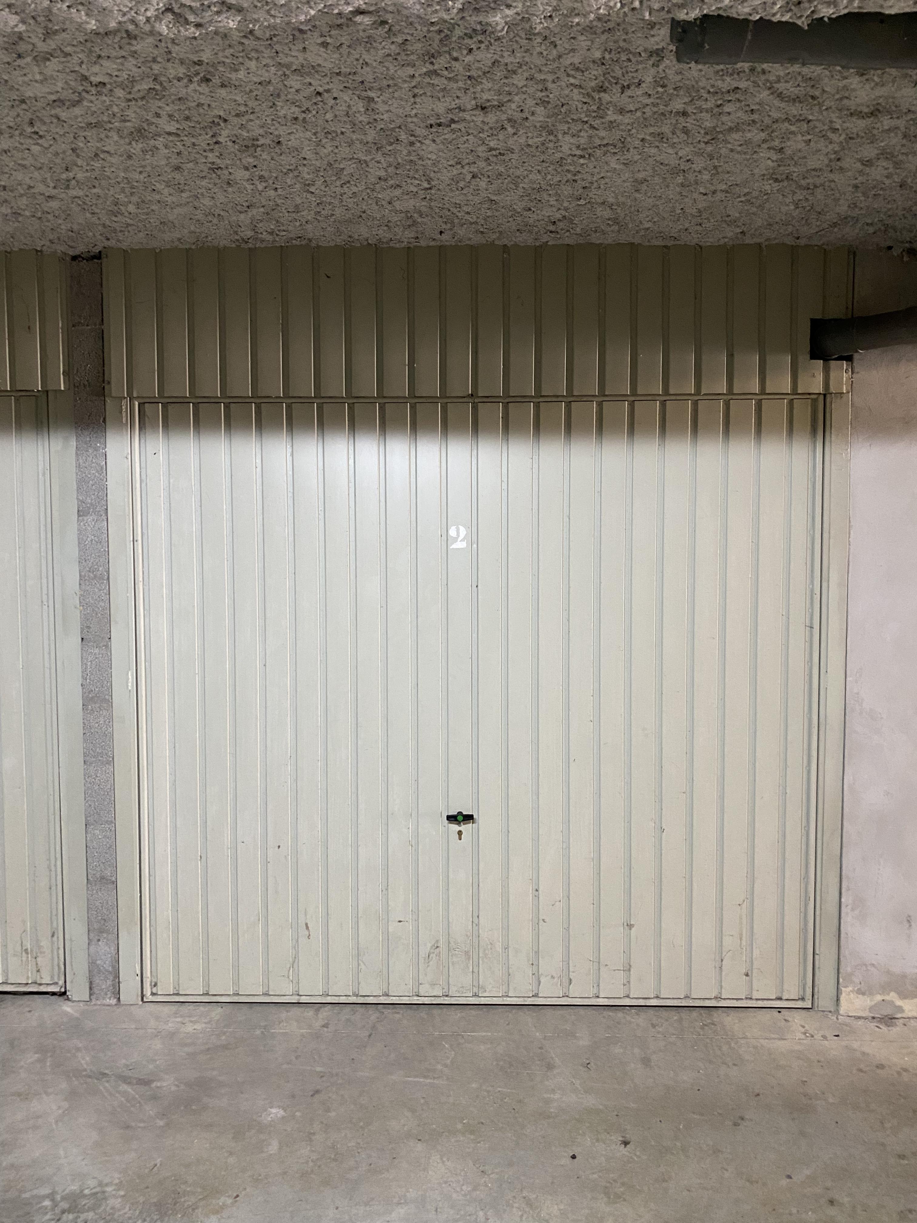 Intra - Garage à louer - Toulouse 31500