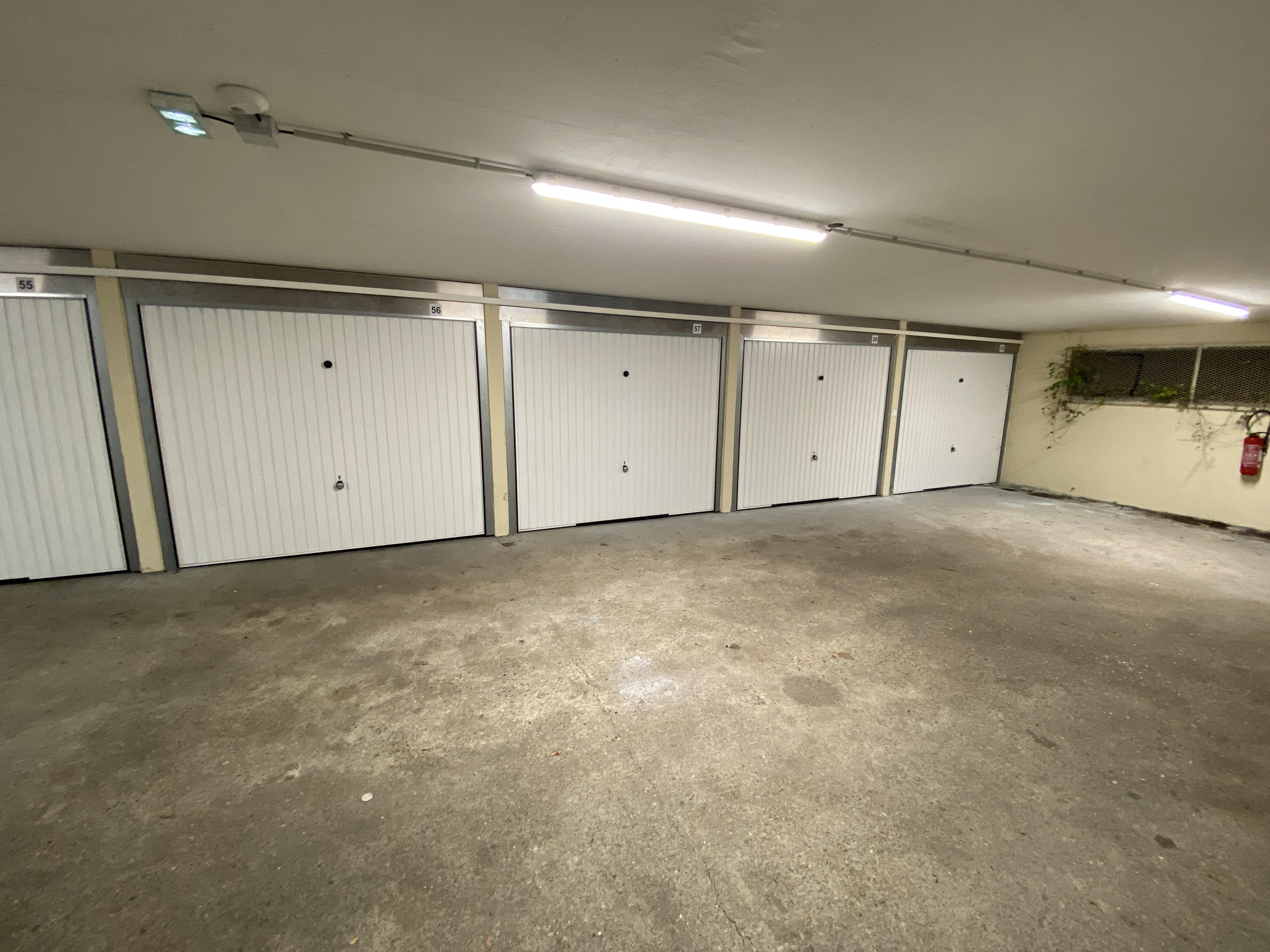 Parking privé et fermé / Sotteville les Rouen