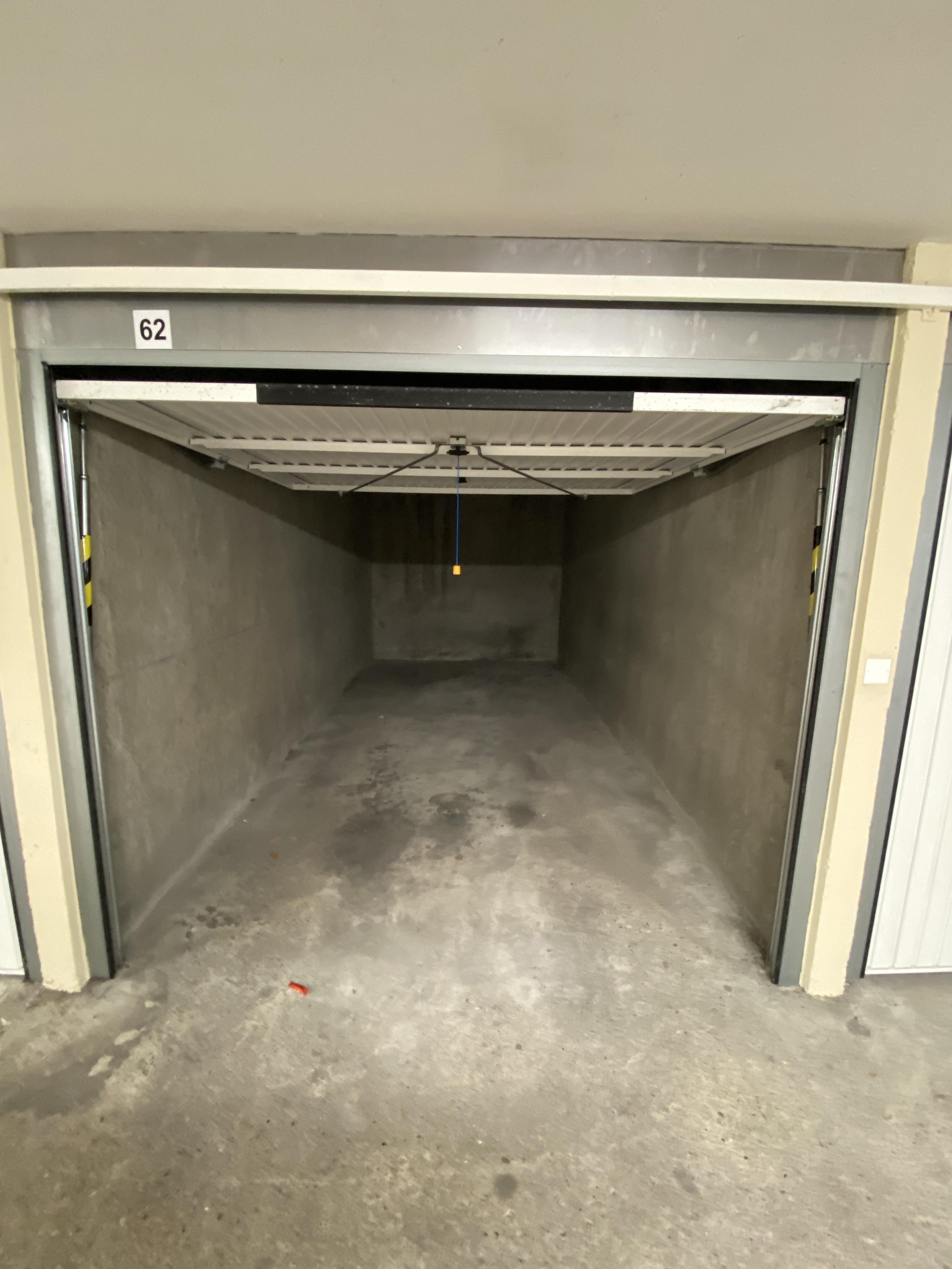 Garage / Parking fermé / Proche Rouen