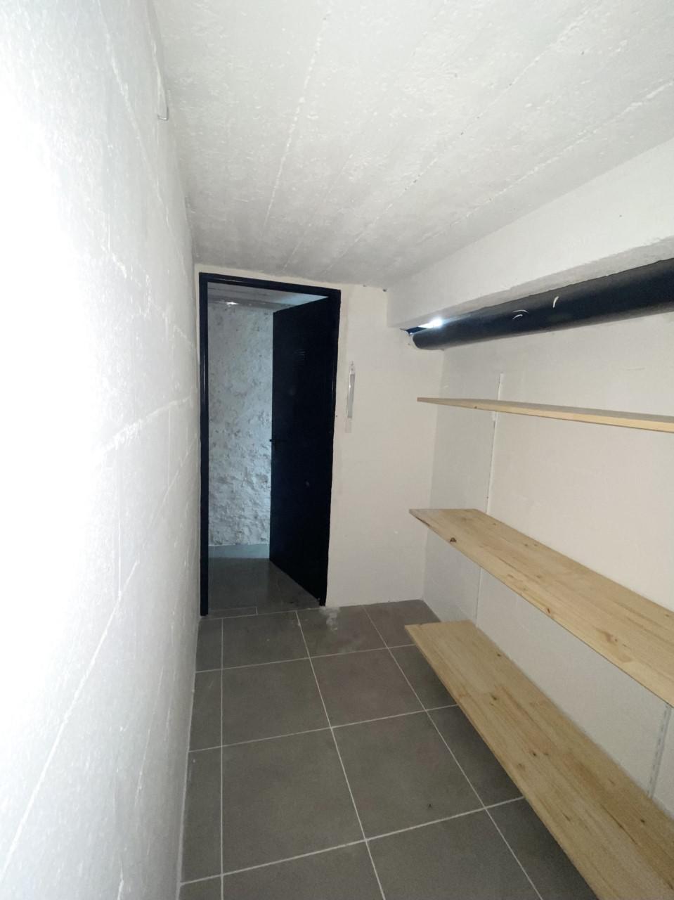 Cave saine Porte de la Villette : "