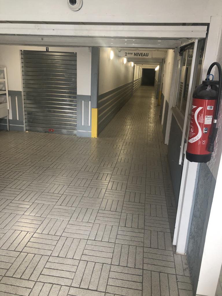 Box de stockage sécurisé 24M2 Aubervilliers