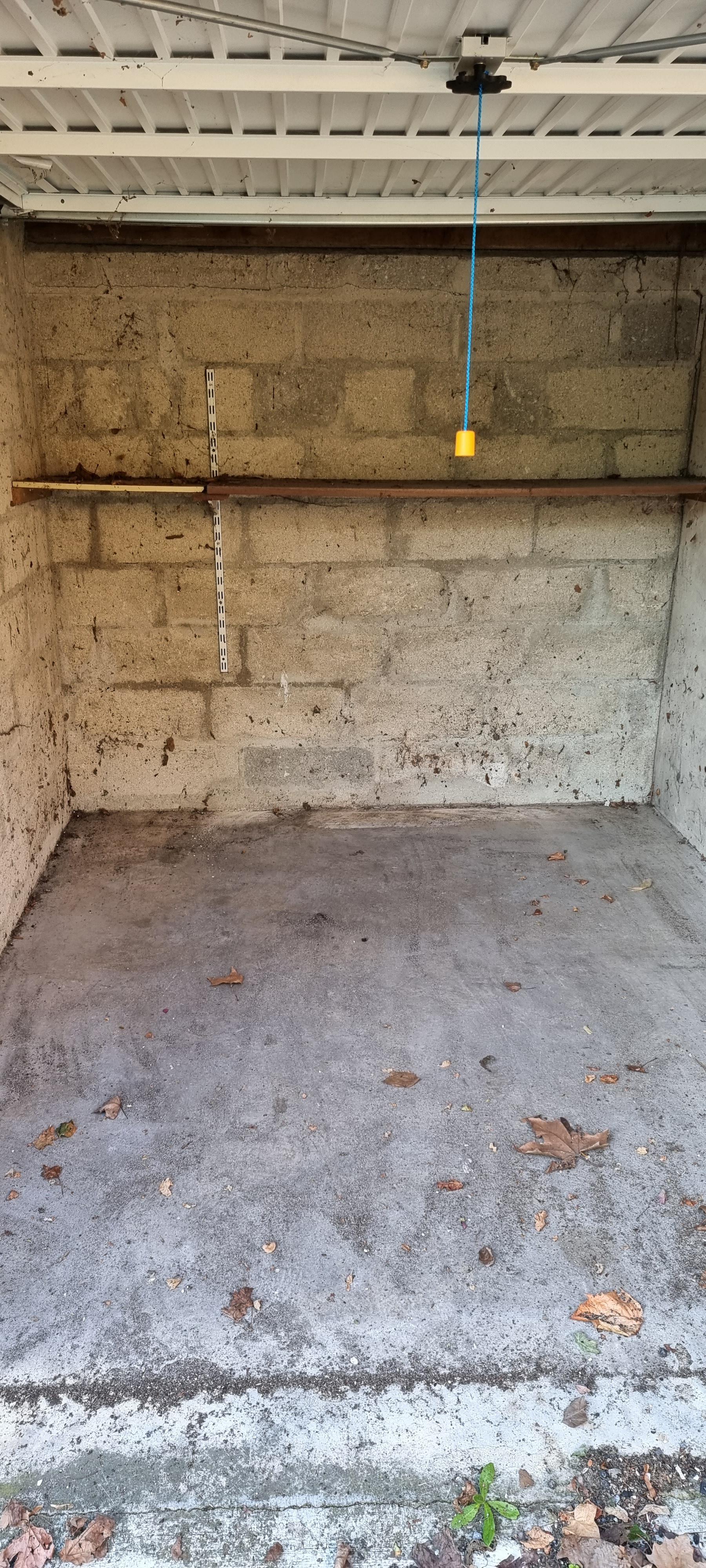 Petit garage à Neuilly sur Marne