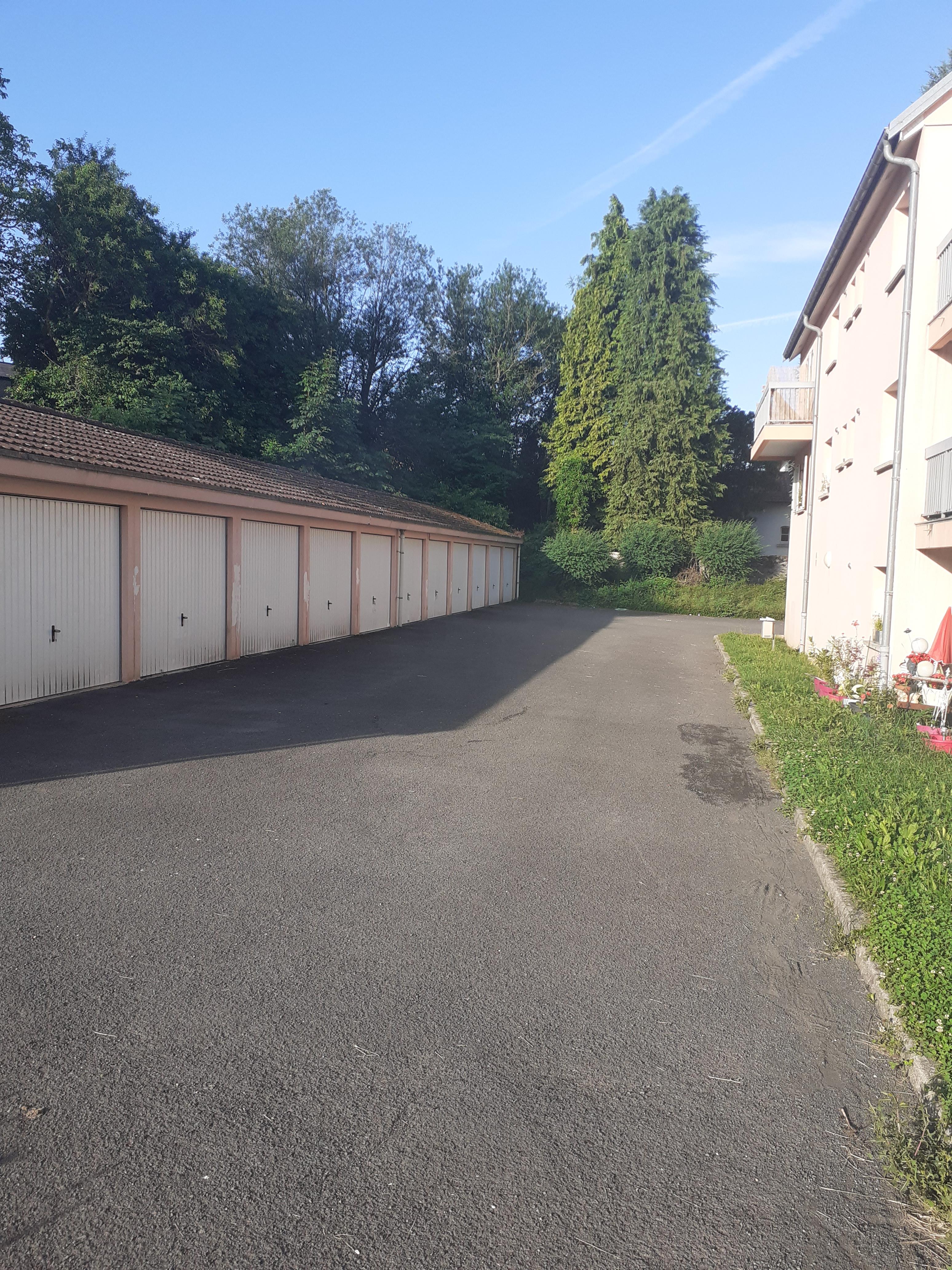 Garage / box stockage ou parking