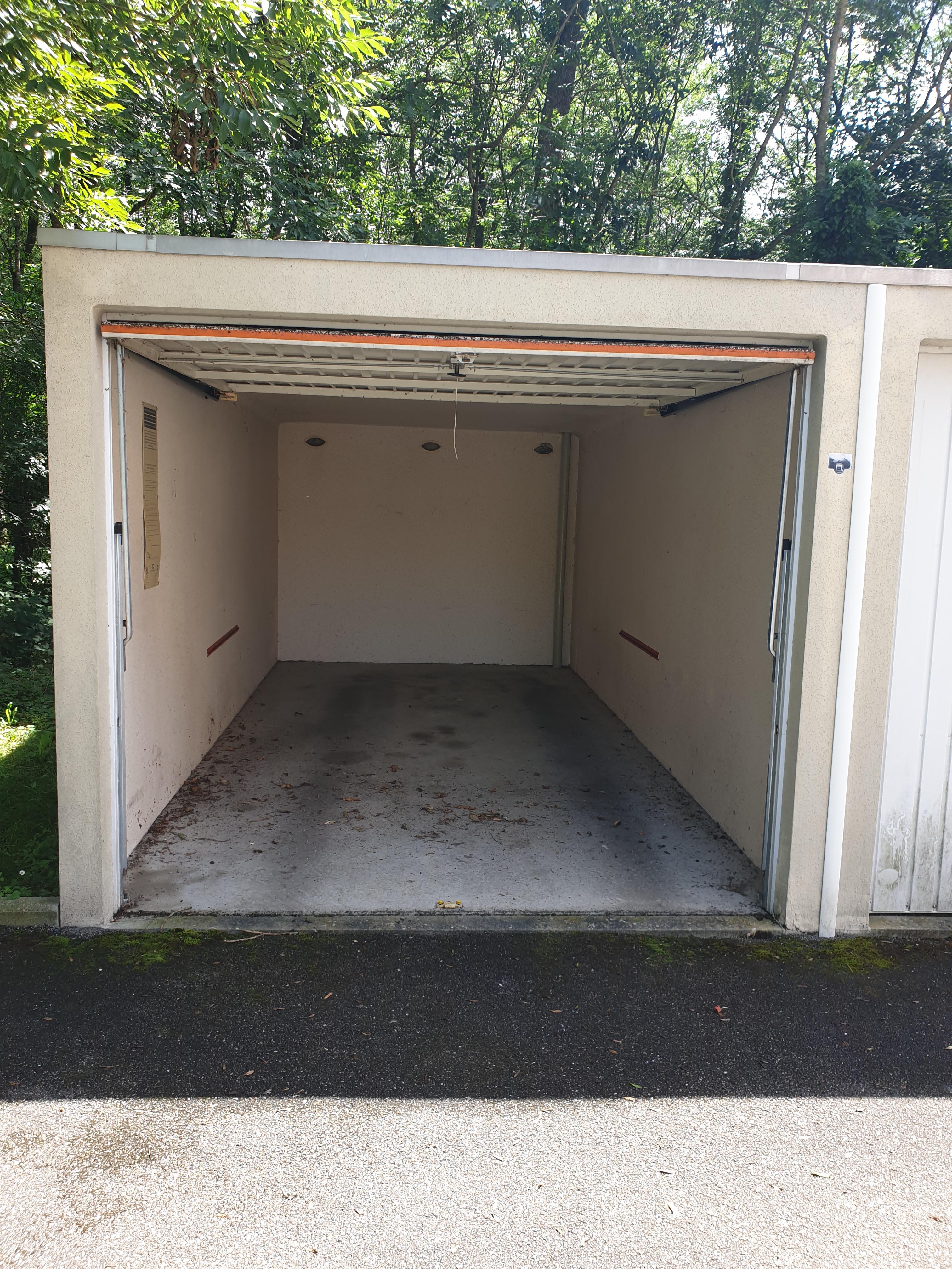 Garage 13m² proche Mulhouse à louer
