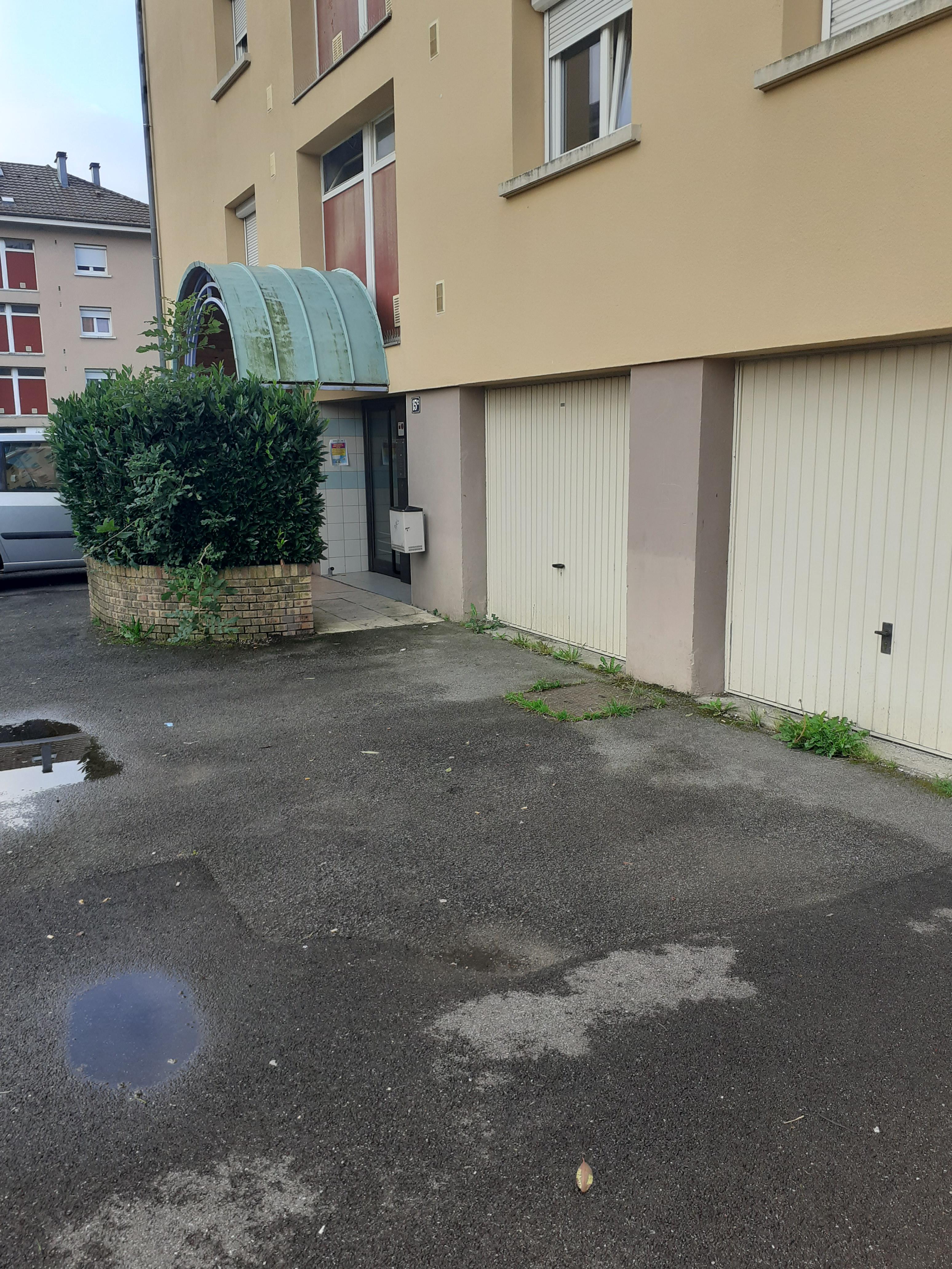 Location grand garage pour parking