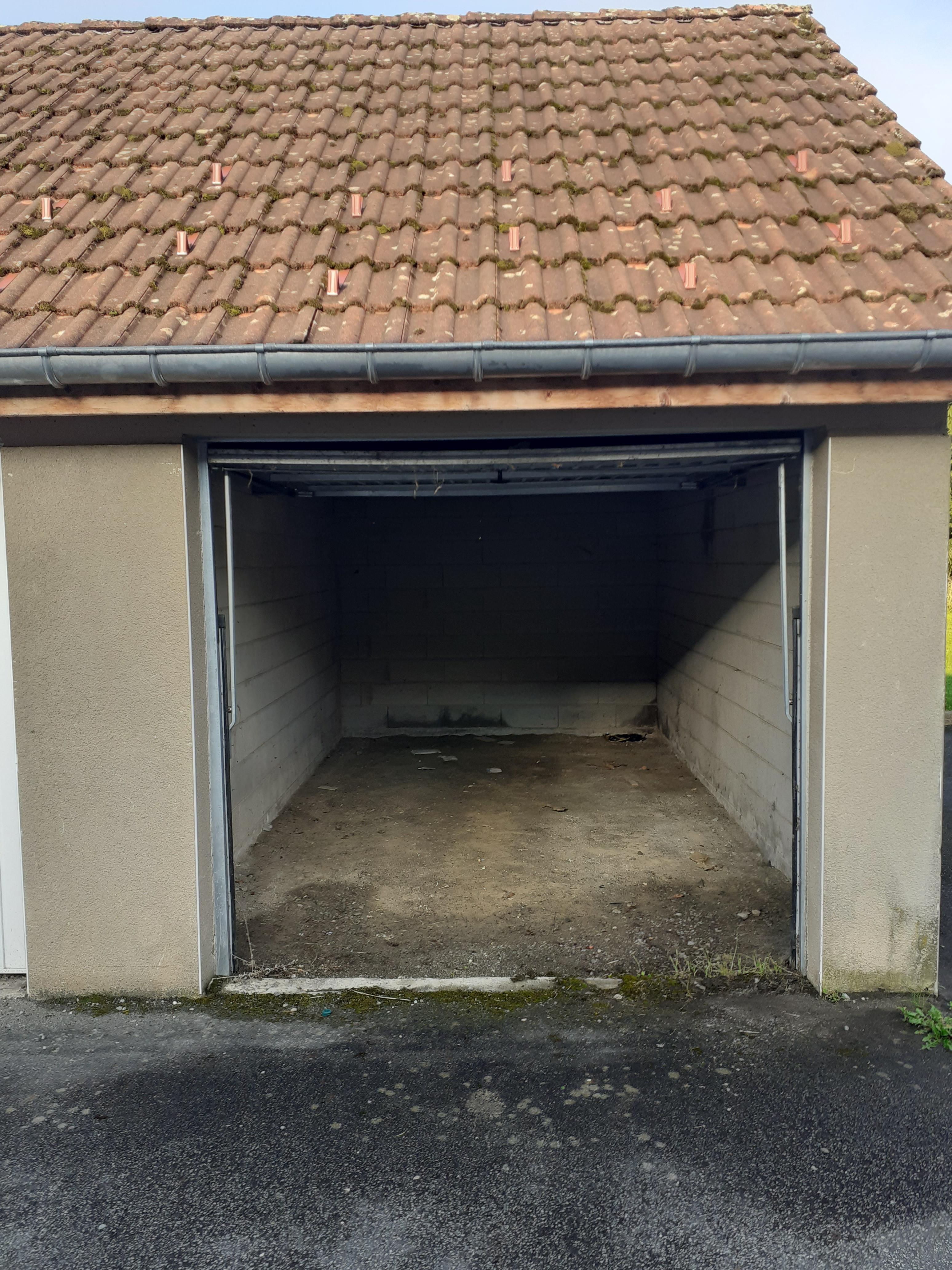 Garage 13m² à louer proche Belfort