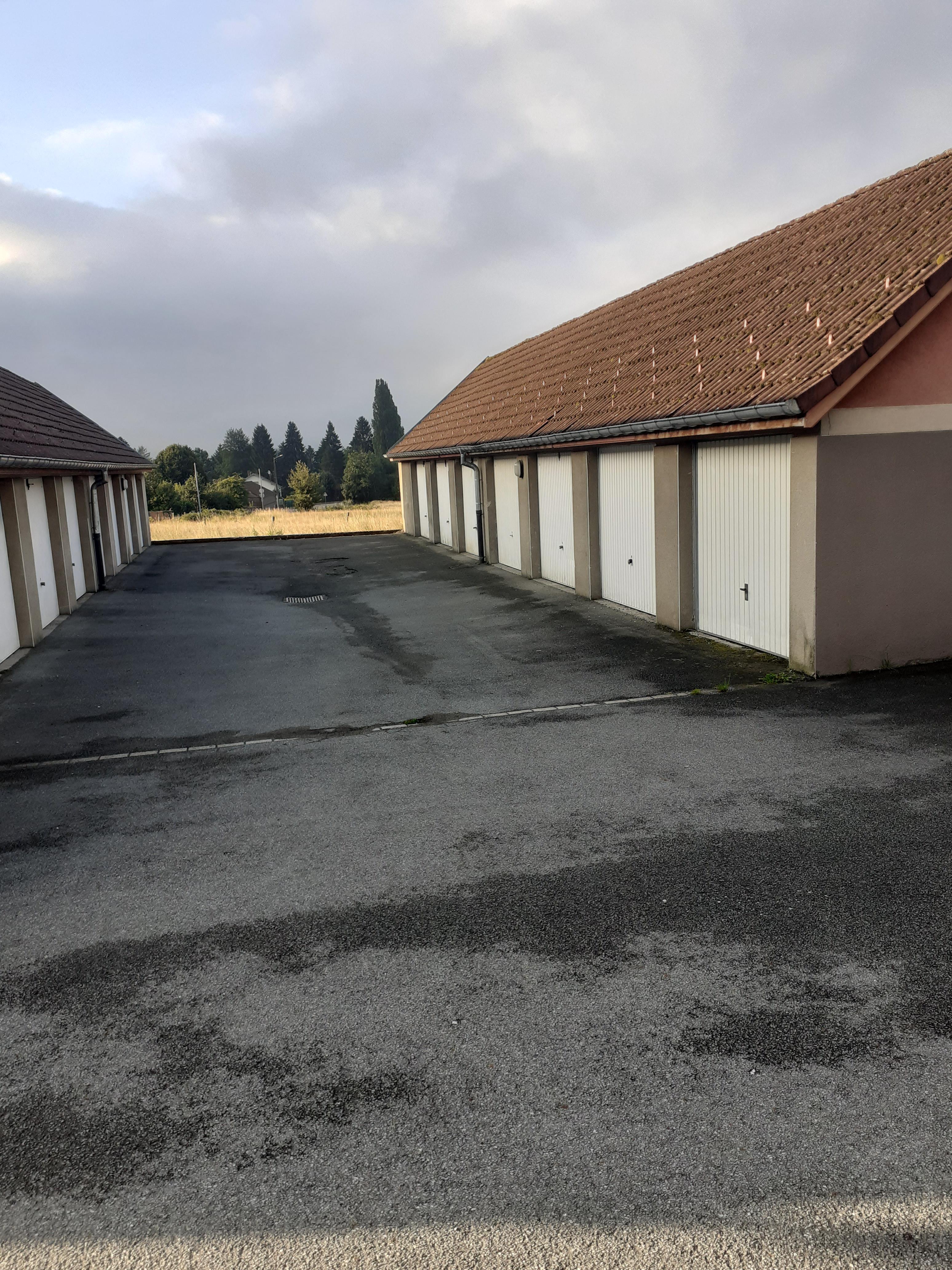 Garage 13m² à louer proche Belfort