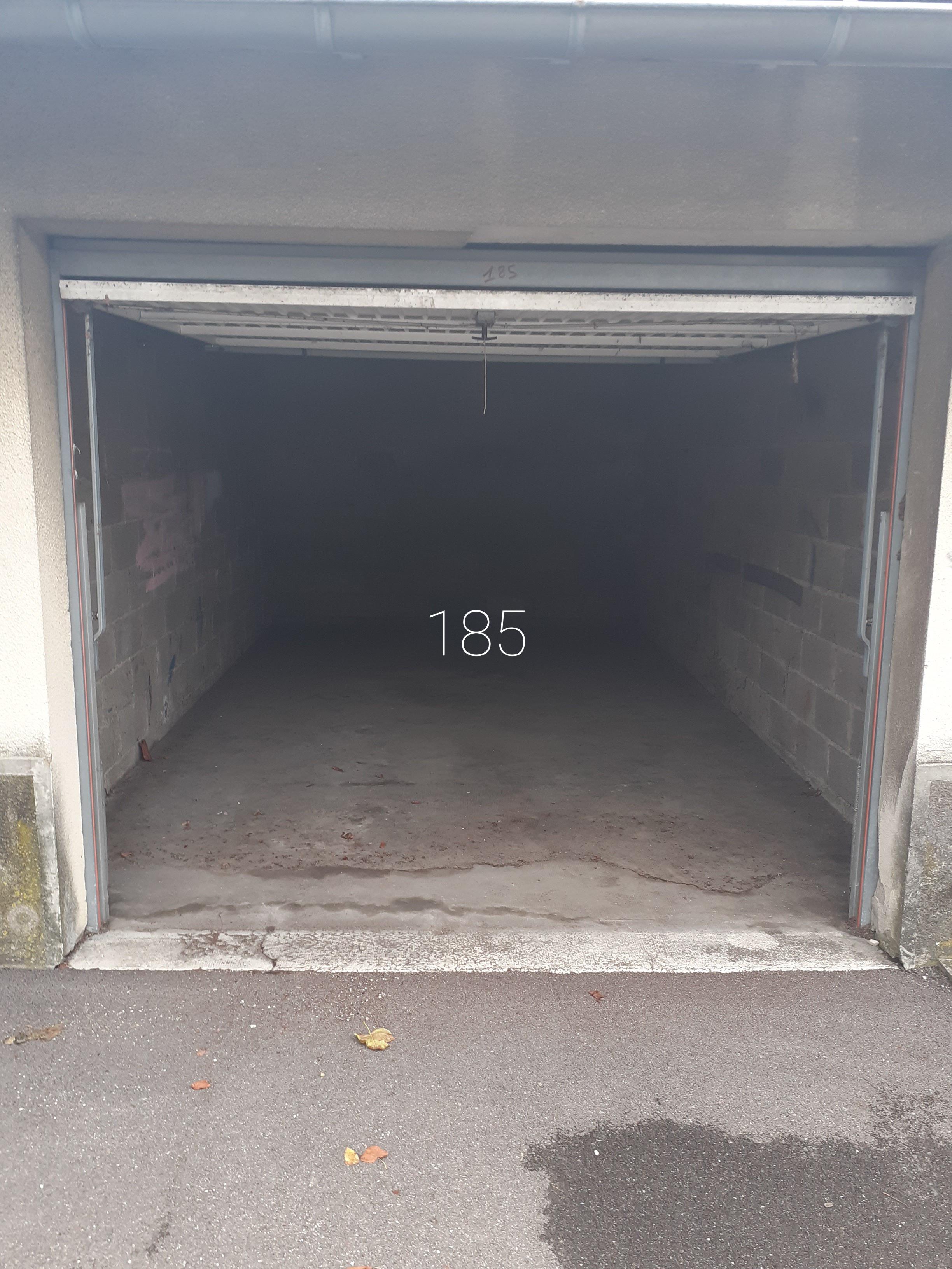 Location / Double garage boxé / Belfort Sud