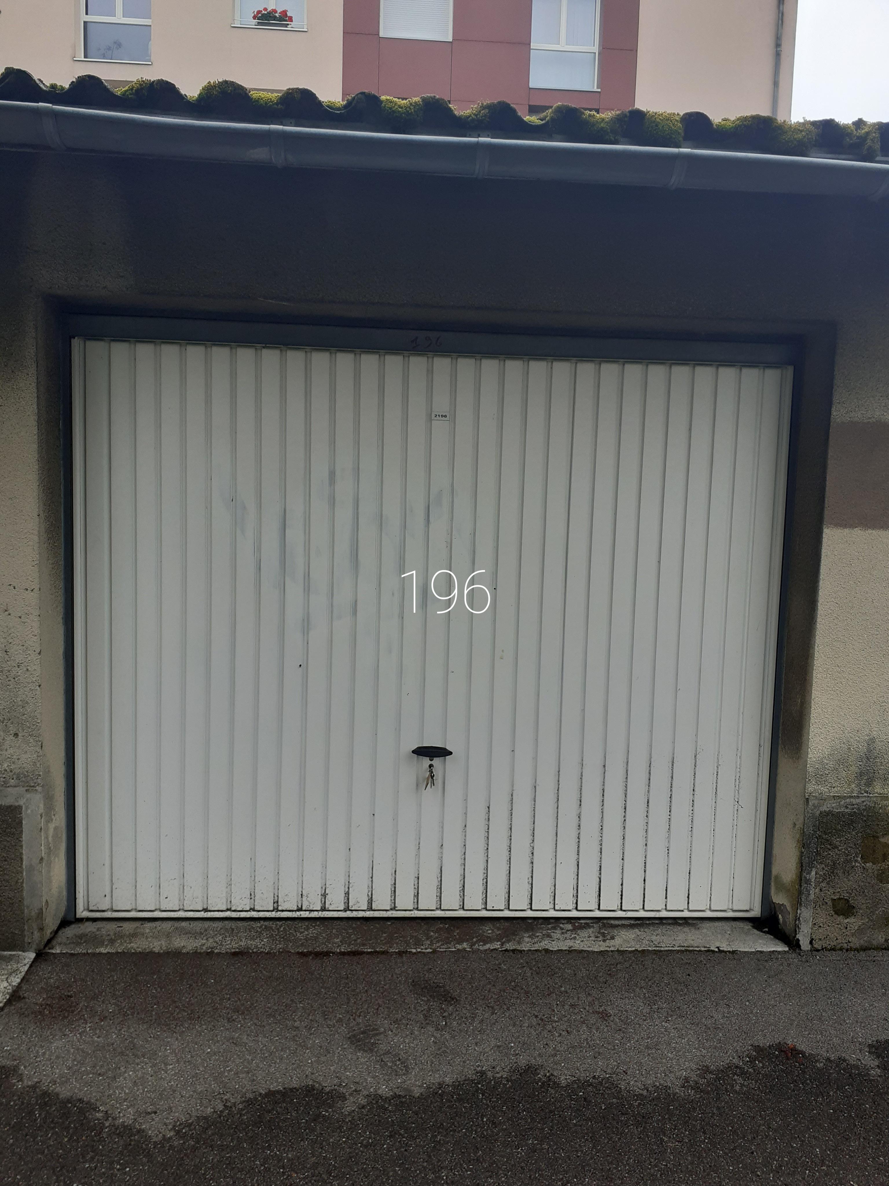 Grand Parking de 17m² / Belfort