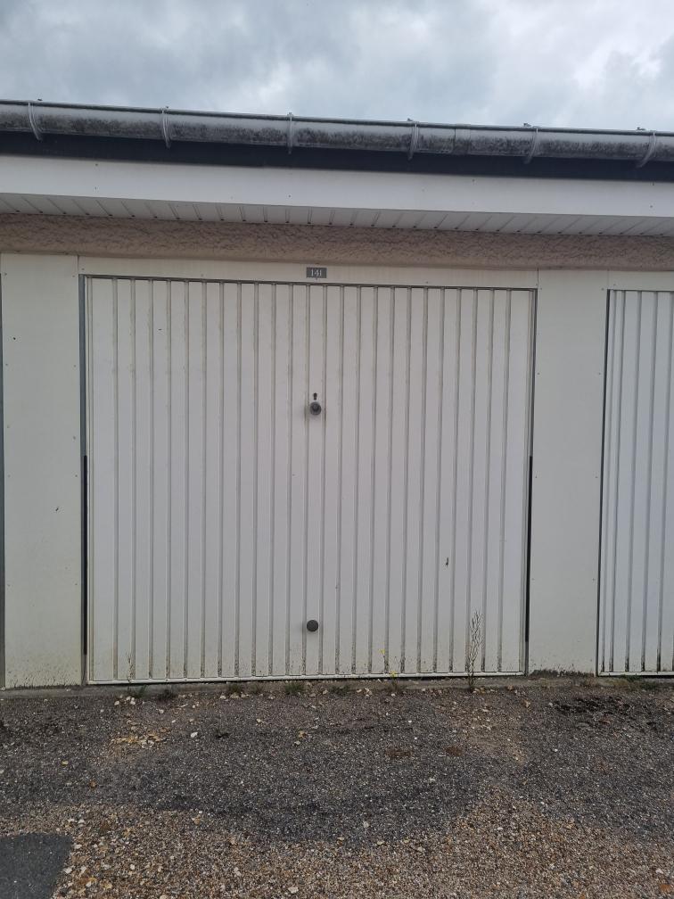 Location garage fermé