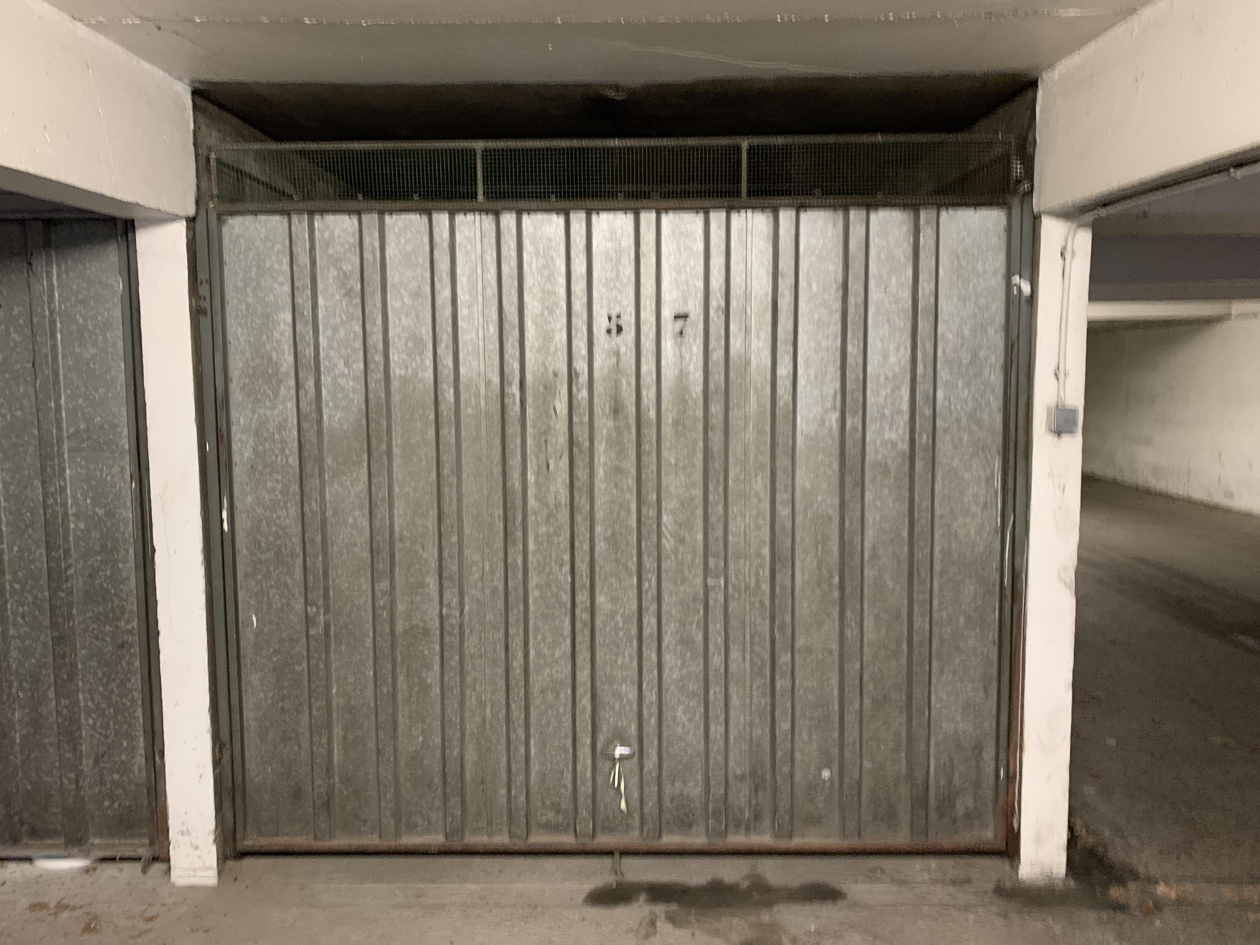 Garage fermé de 14m² à Cognin