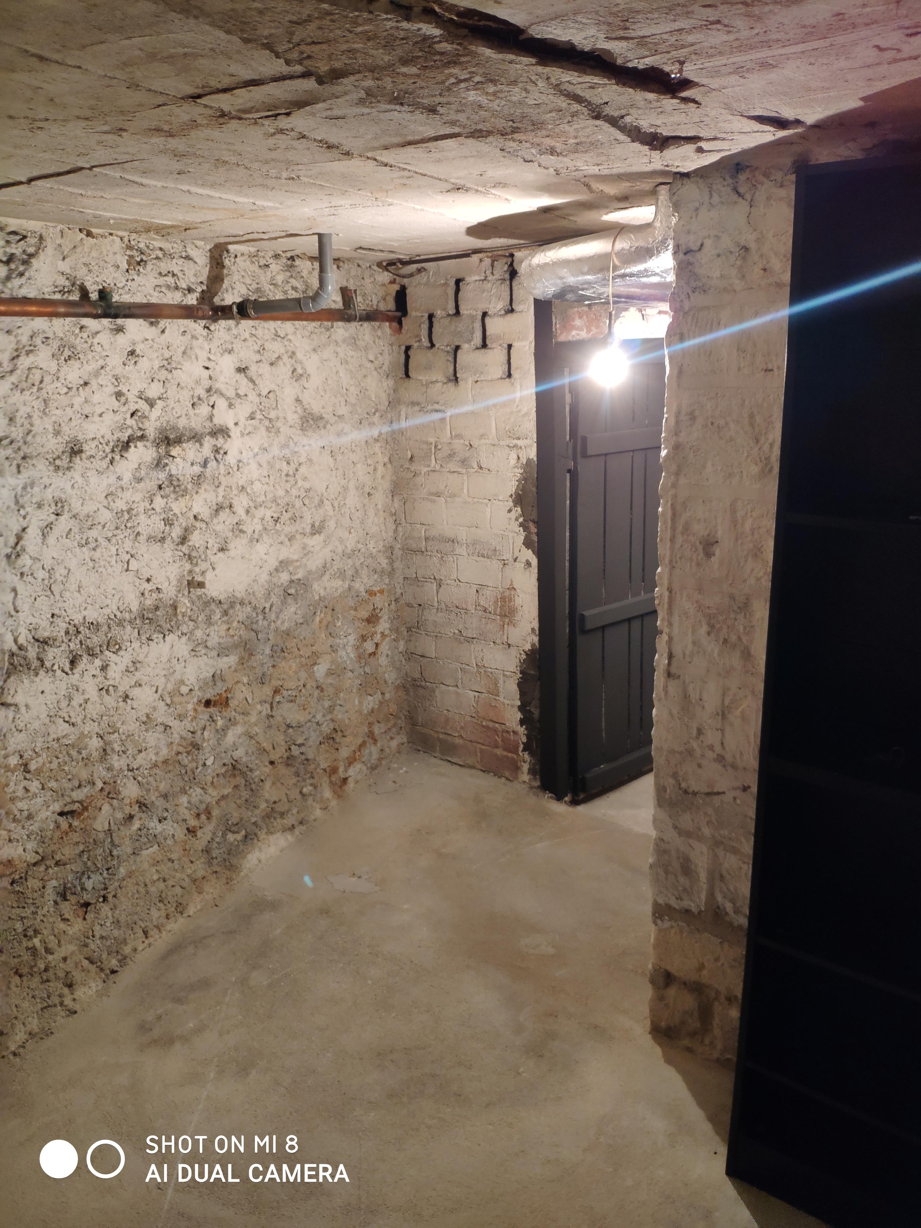 Cave, garde meuble sécurisé et sain