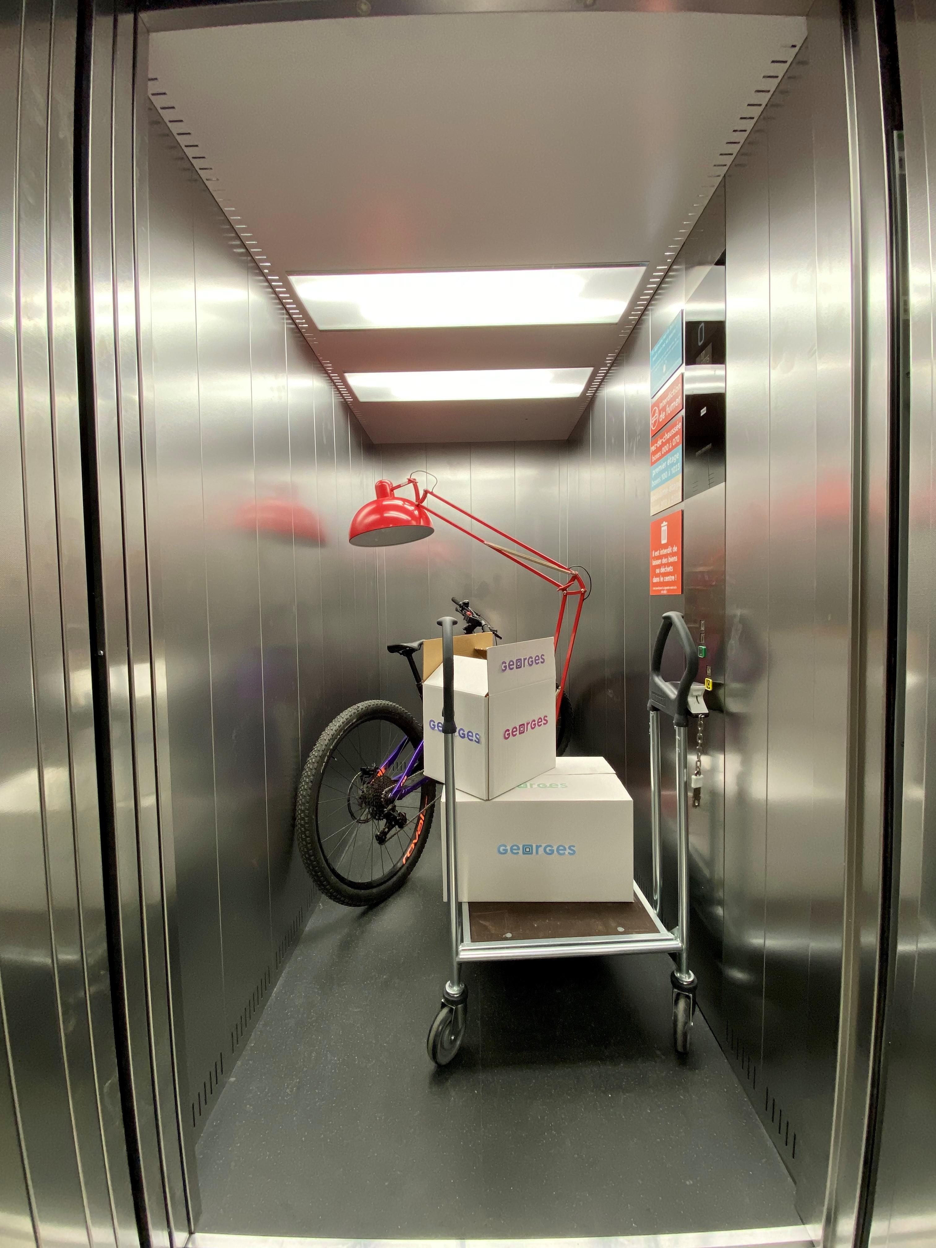 box 4m2 étage - sécurisé, accessible 24/7, ventilé