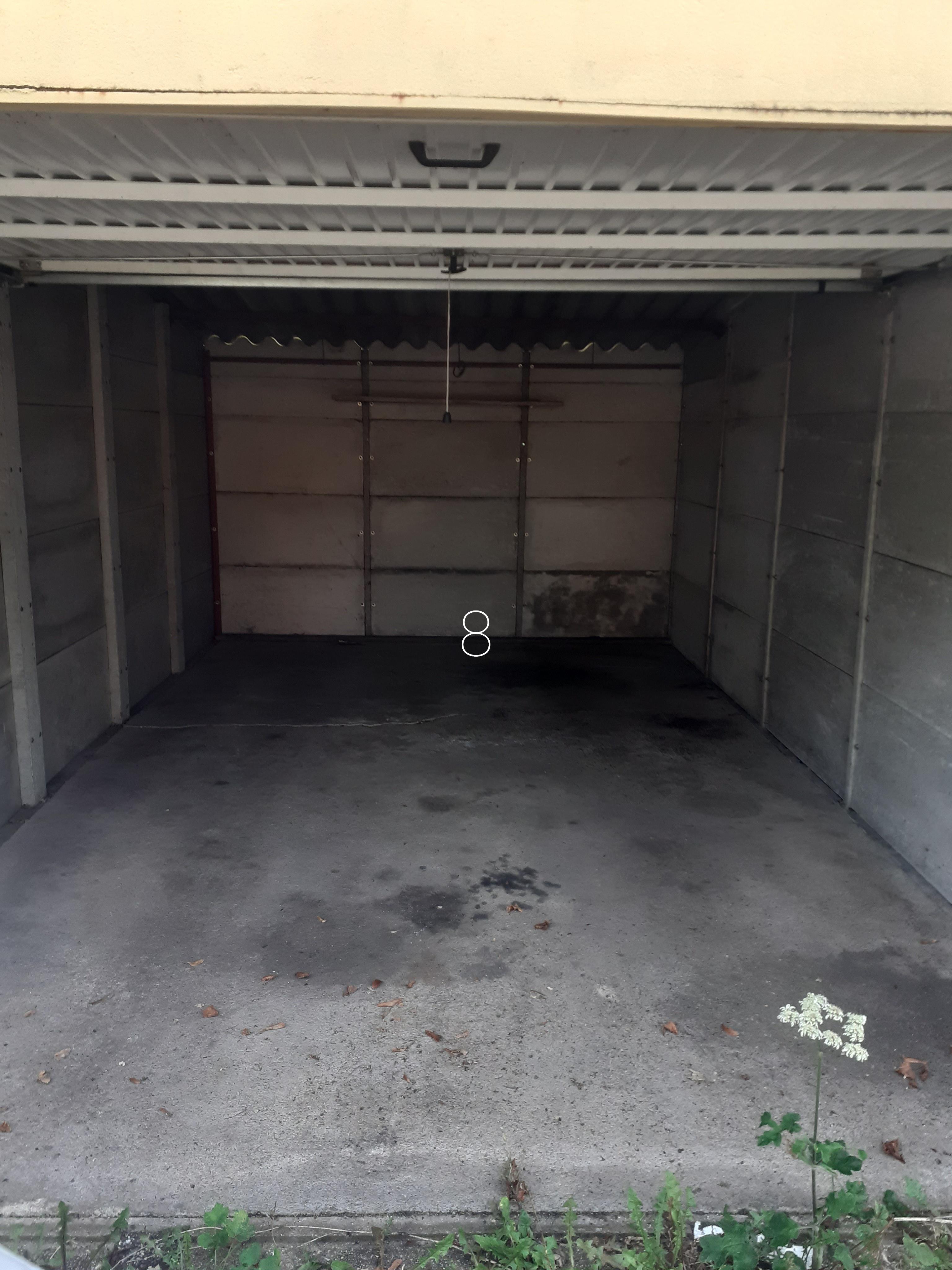 Garage à louer