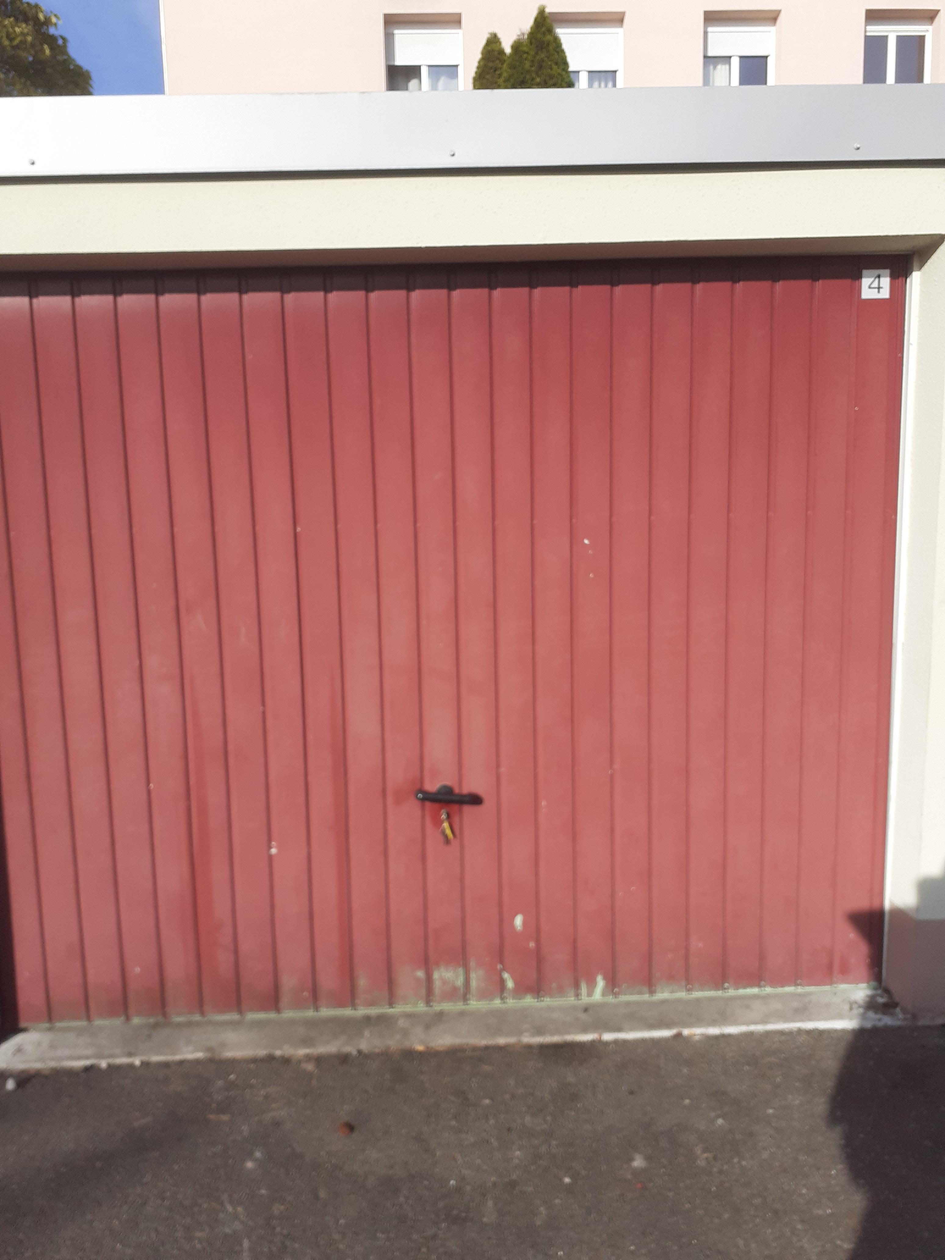 Box à louer / garage ou parking