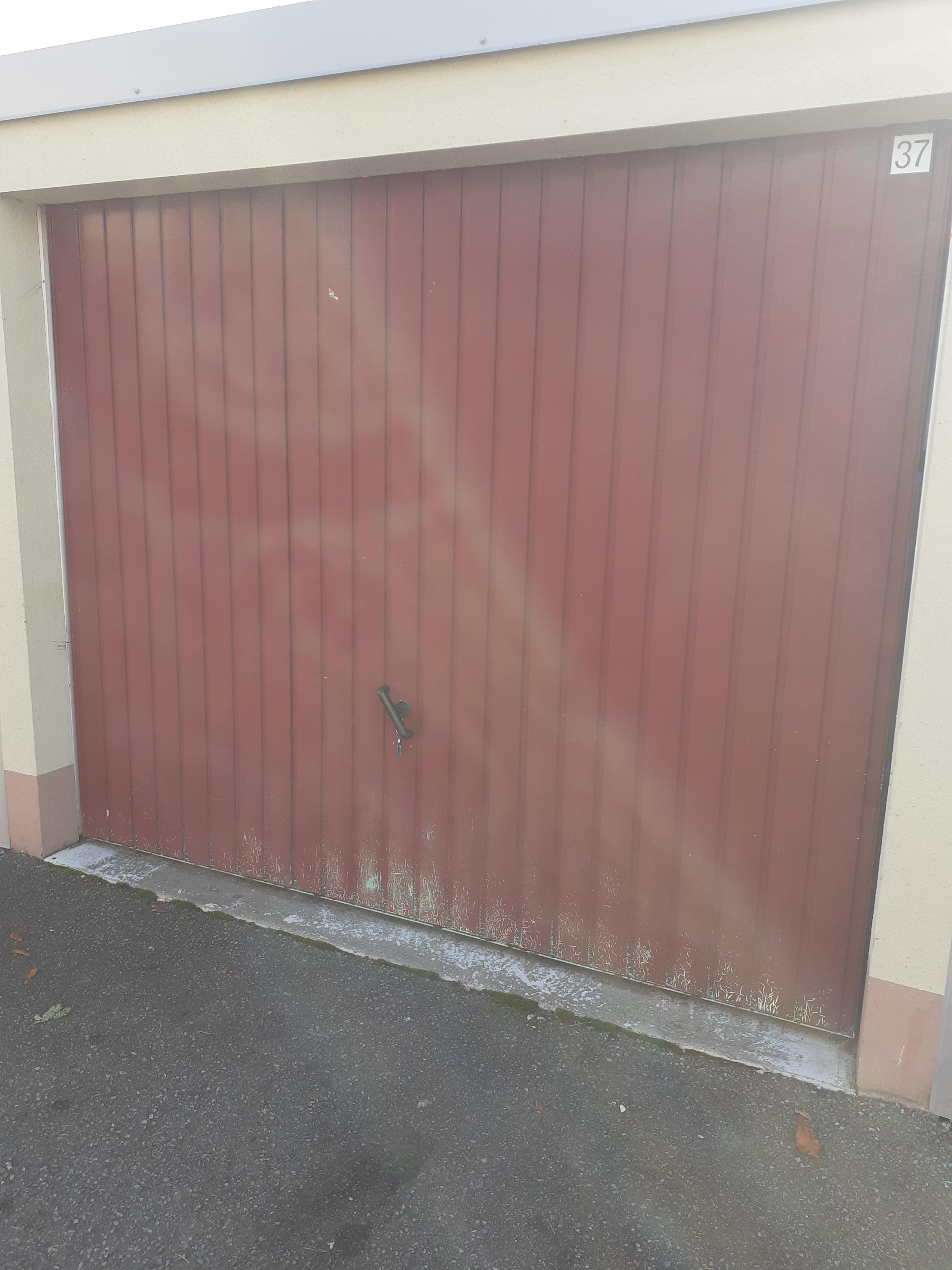 Location garage / box fermé / Belfort sud