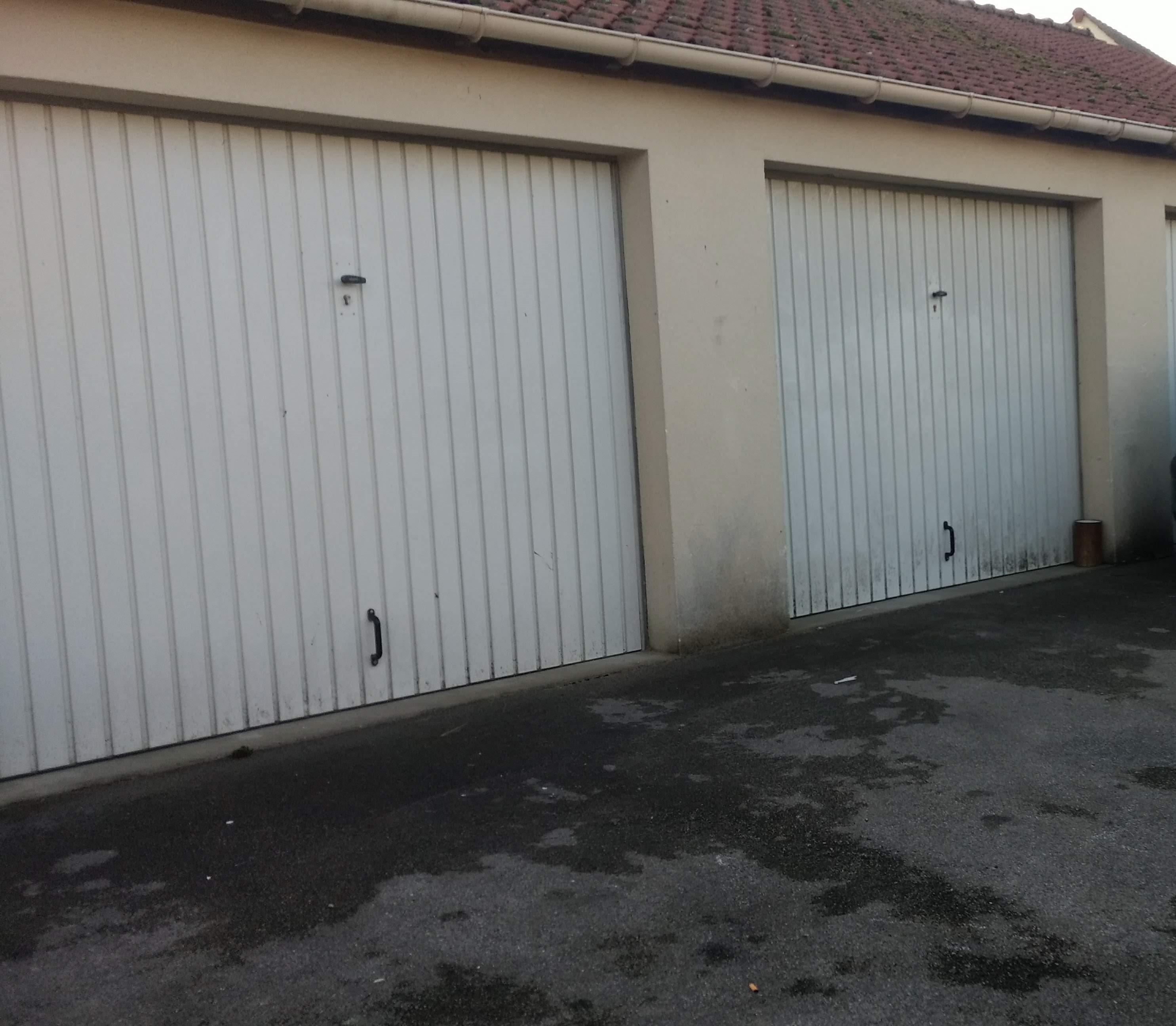 Garage à louer pour stockage ou parking