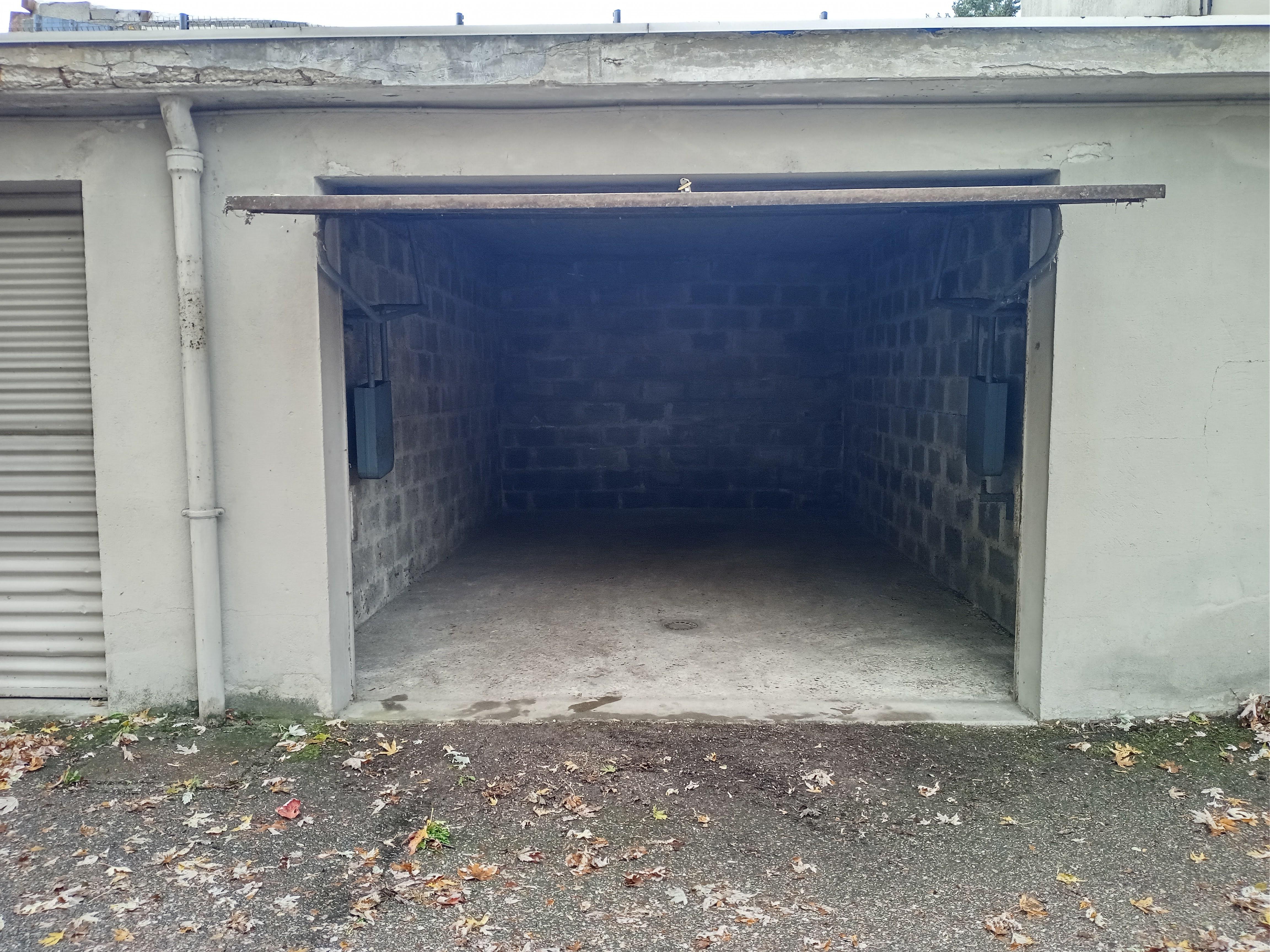 Location grand box : stockage ou parking