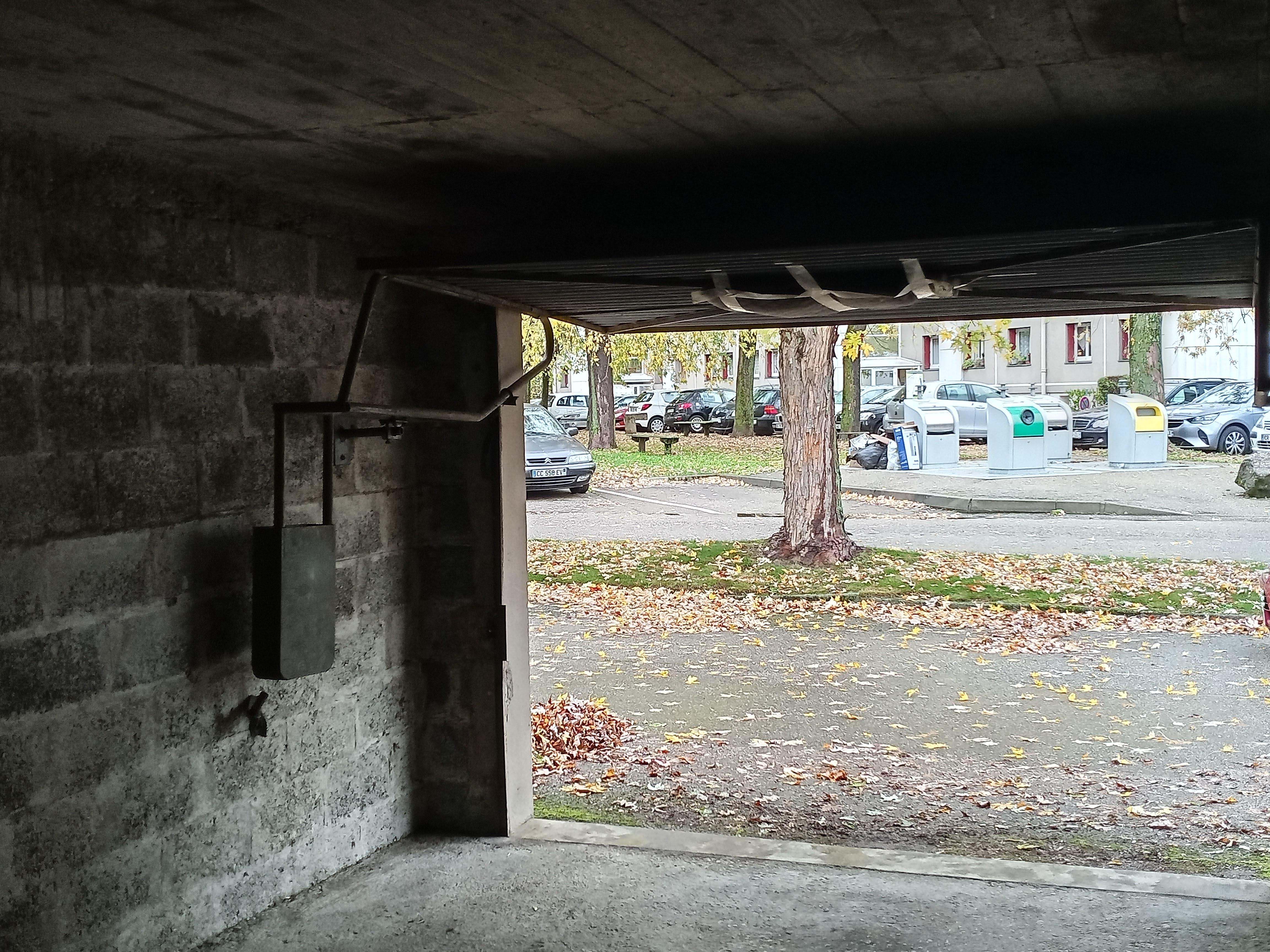 A louer : garage à Bourg en Bresse