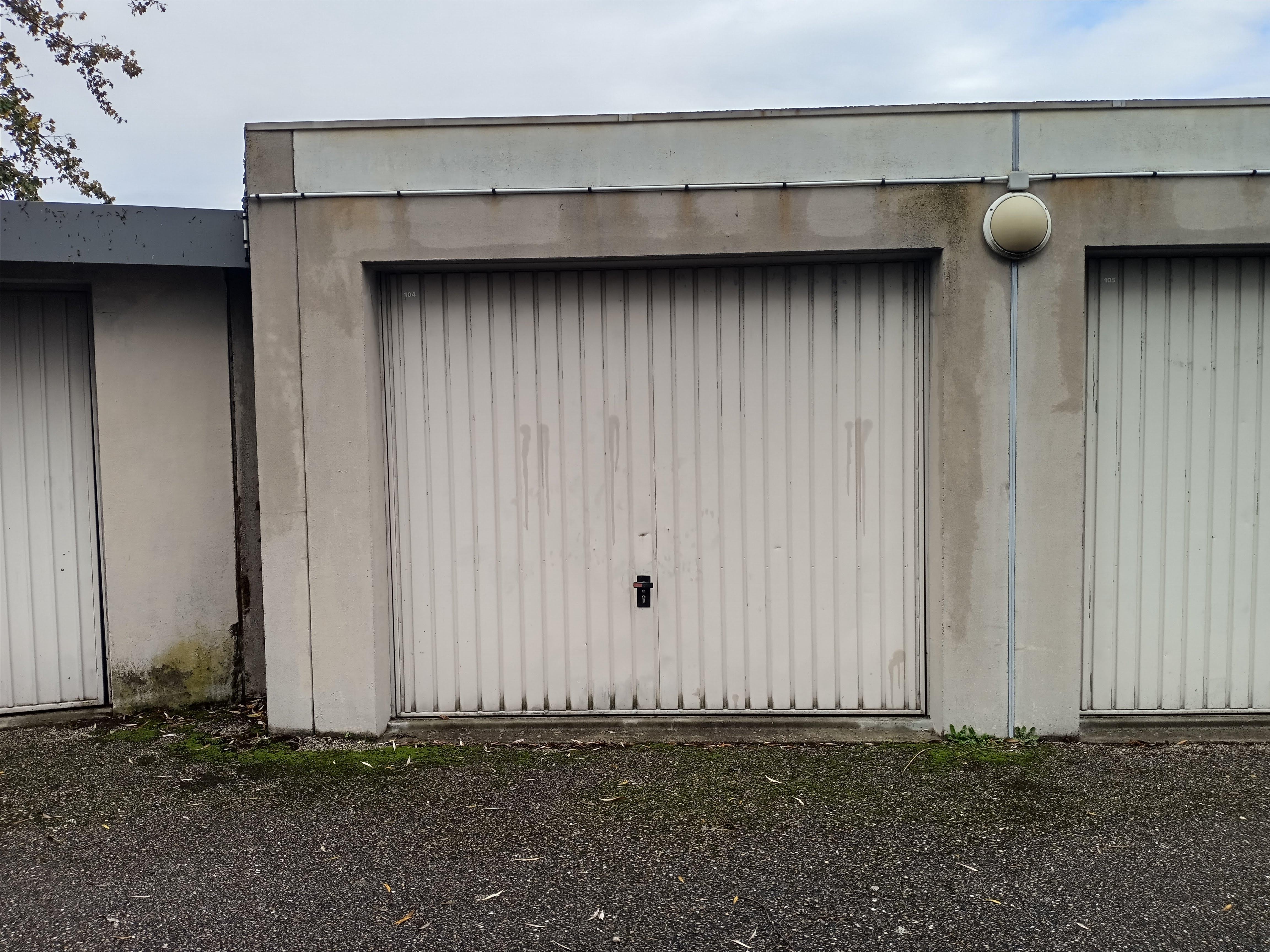 Location box 24m2 Bourg en Bresse