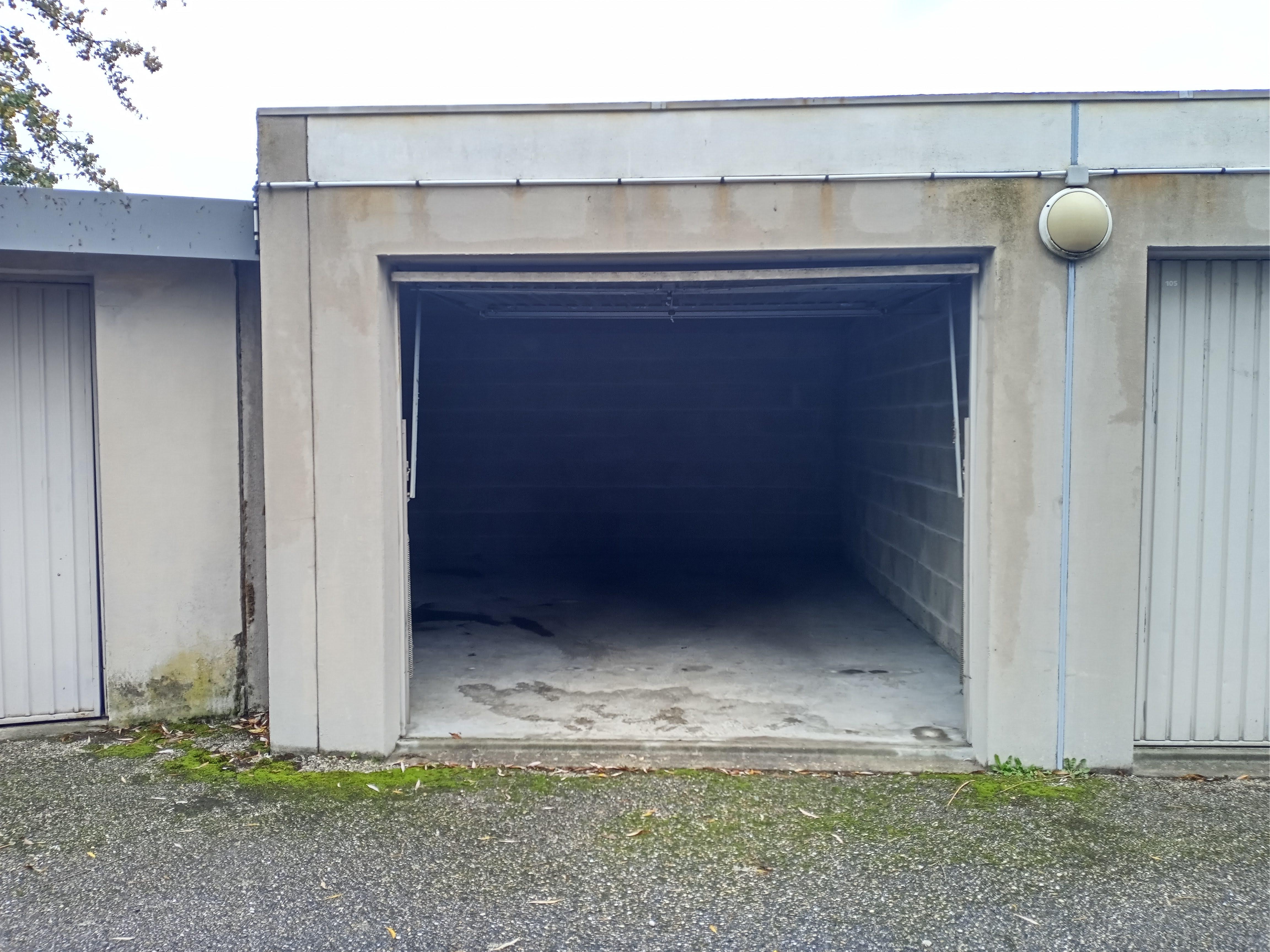Location box 24m2 Bourg en Bresse