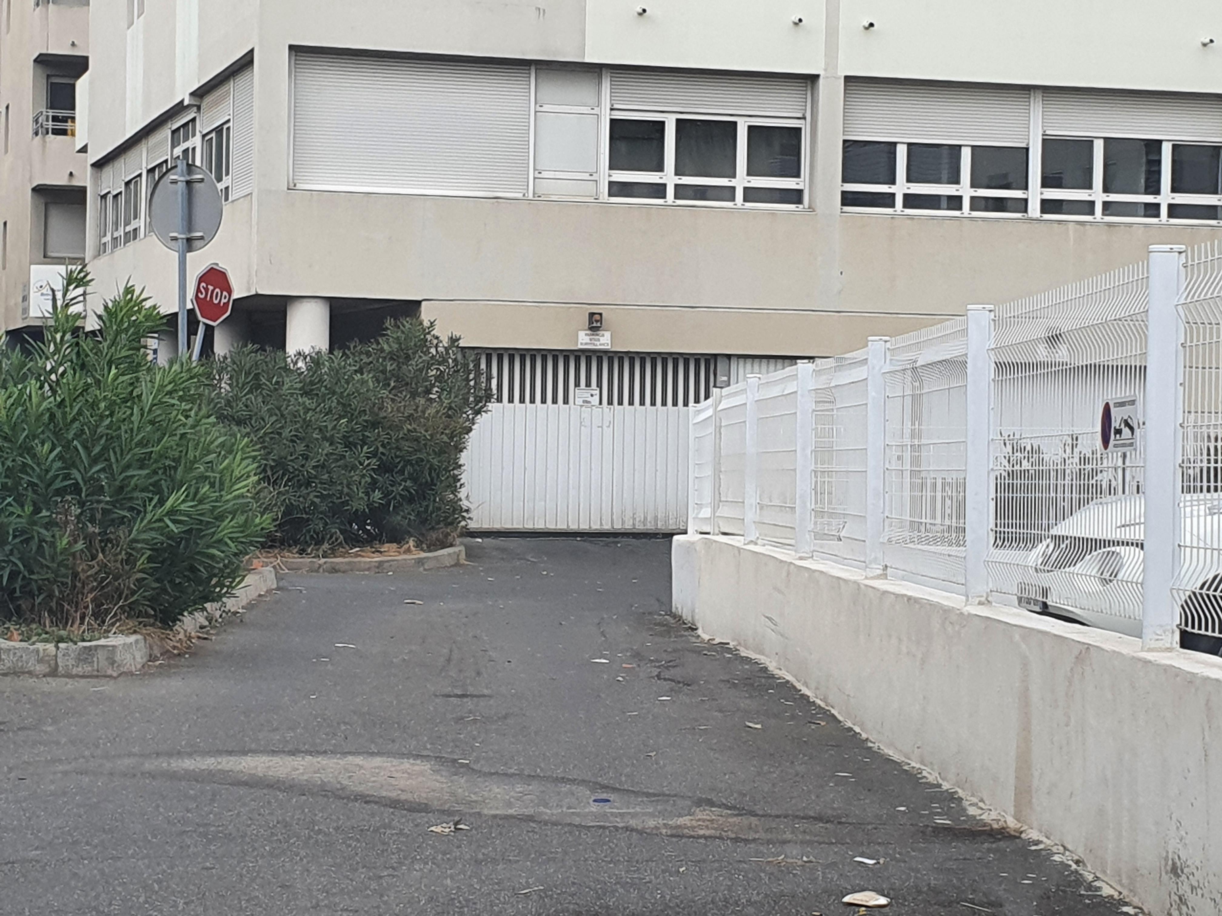 Garage privé / Béziers