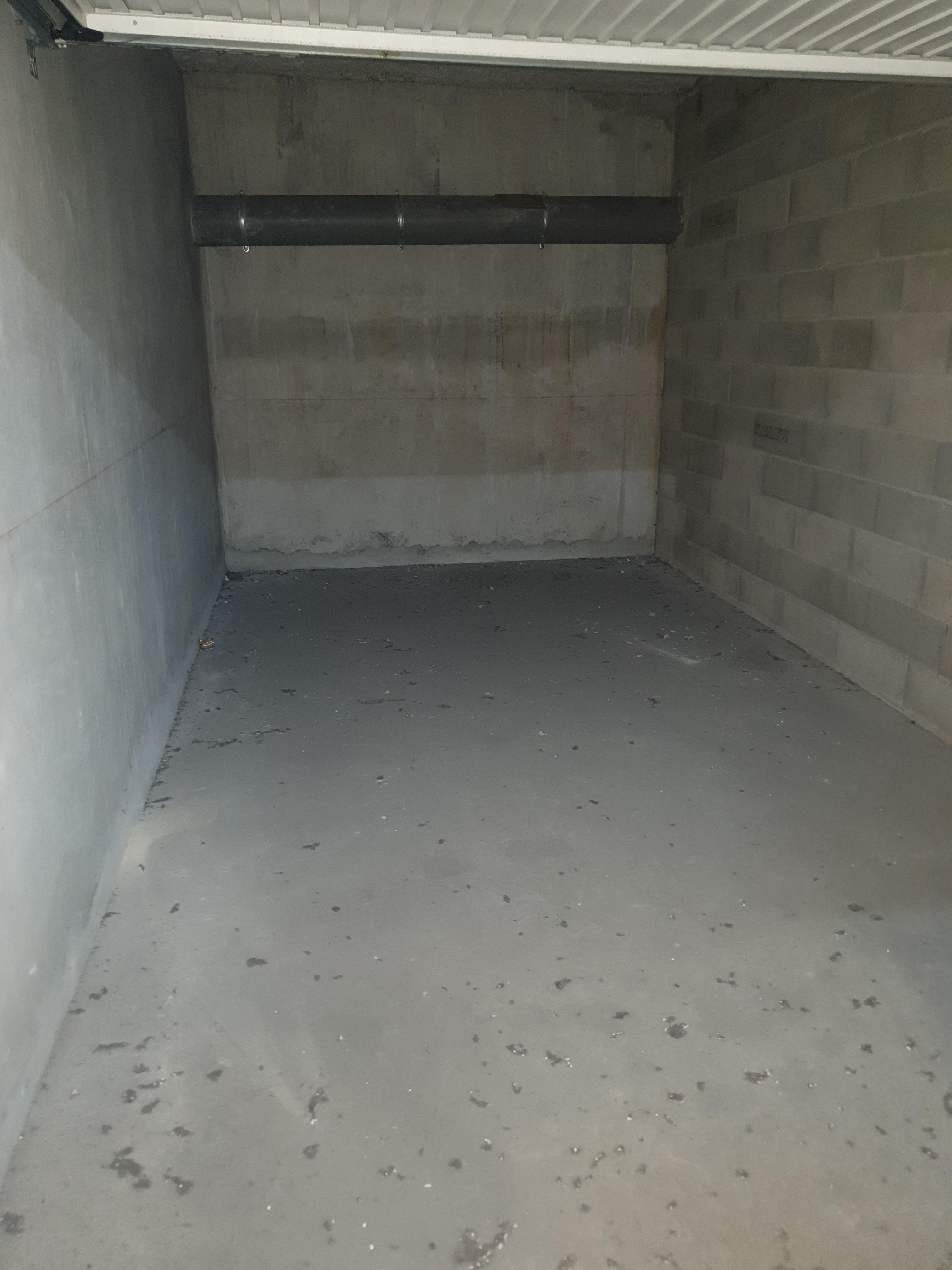 Garage sécurisé à la location