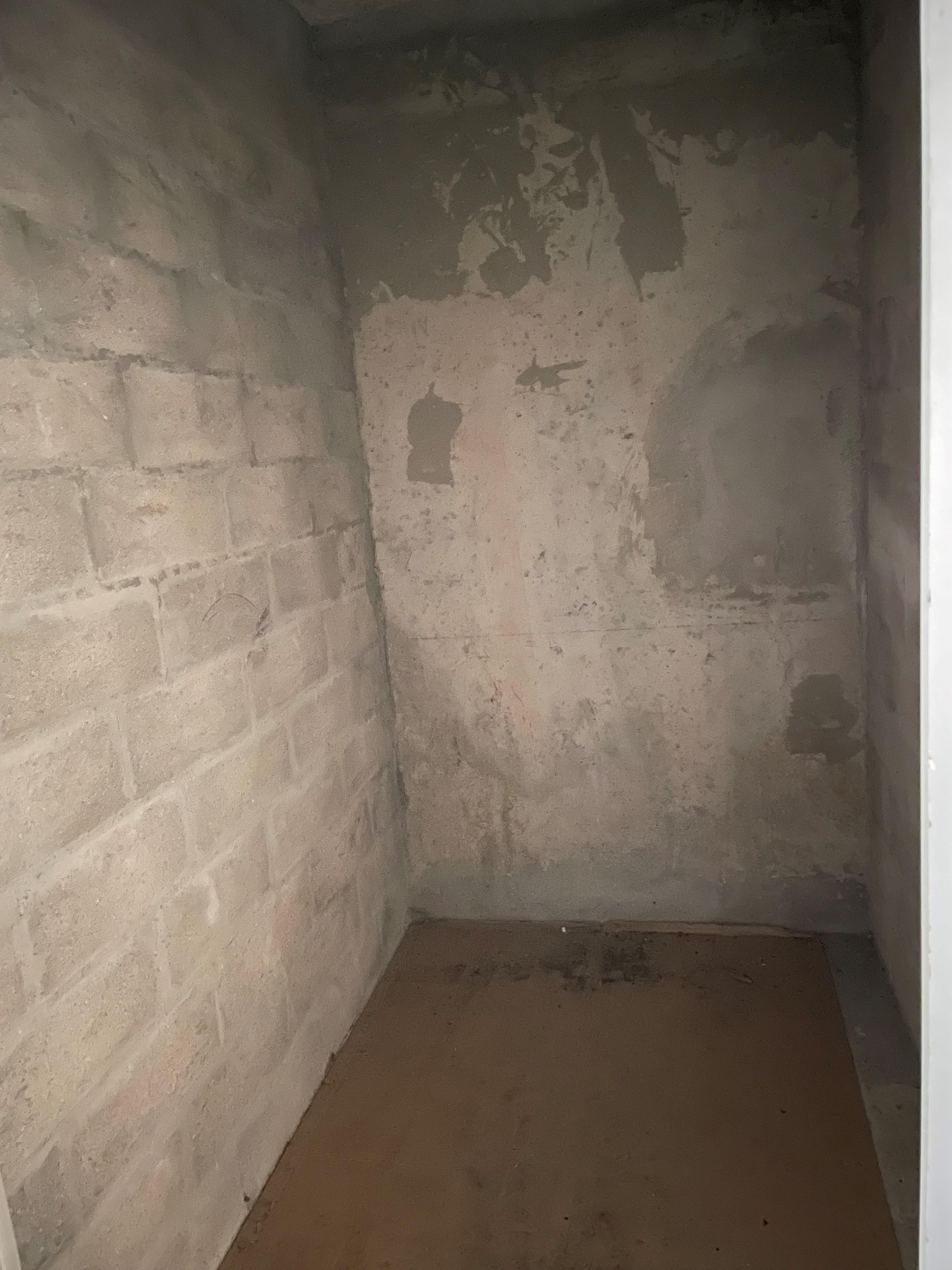 Location cave sécurisé avec accès par ascenseur -