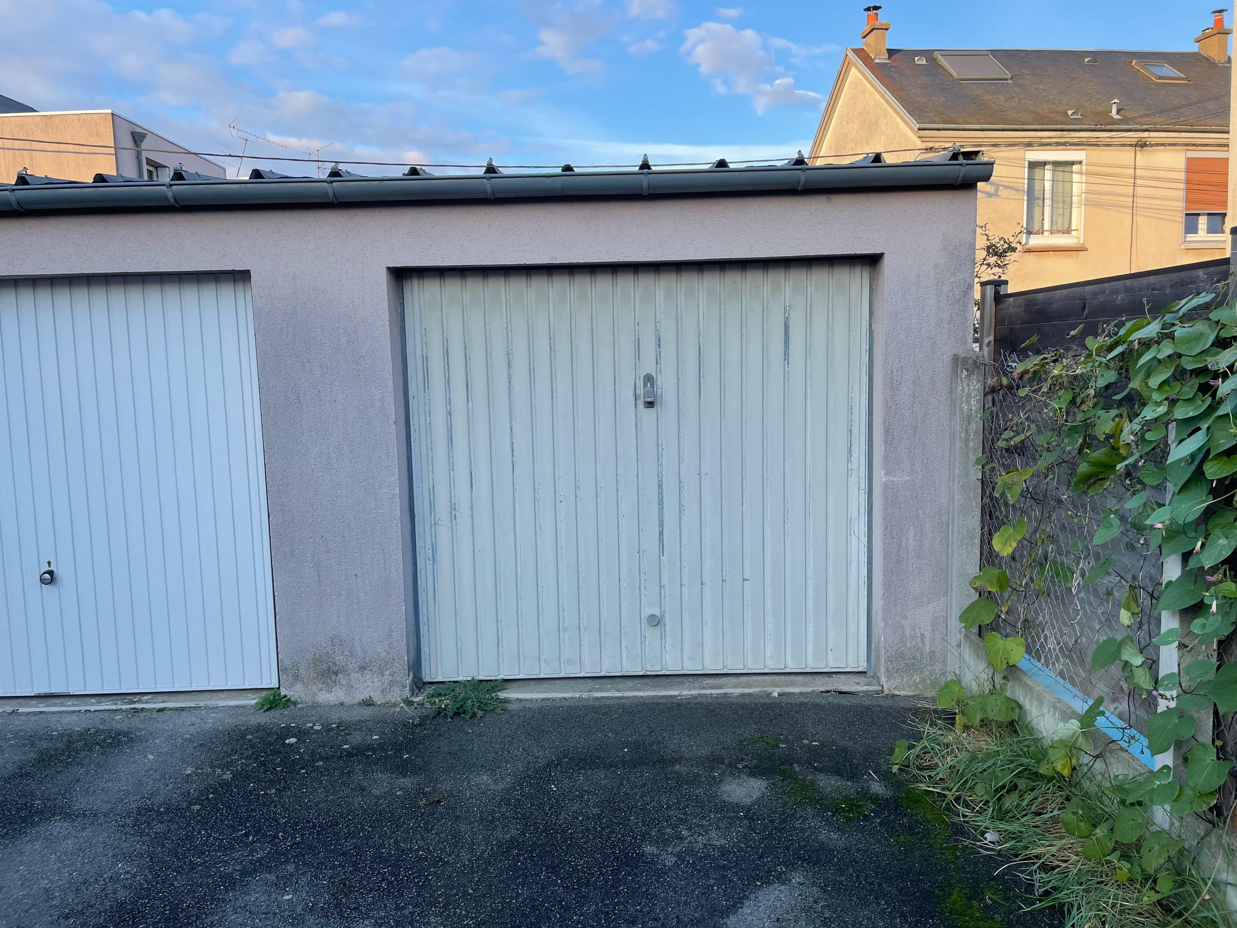 Location garage fermé : stockage ou parking